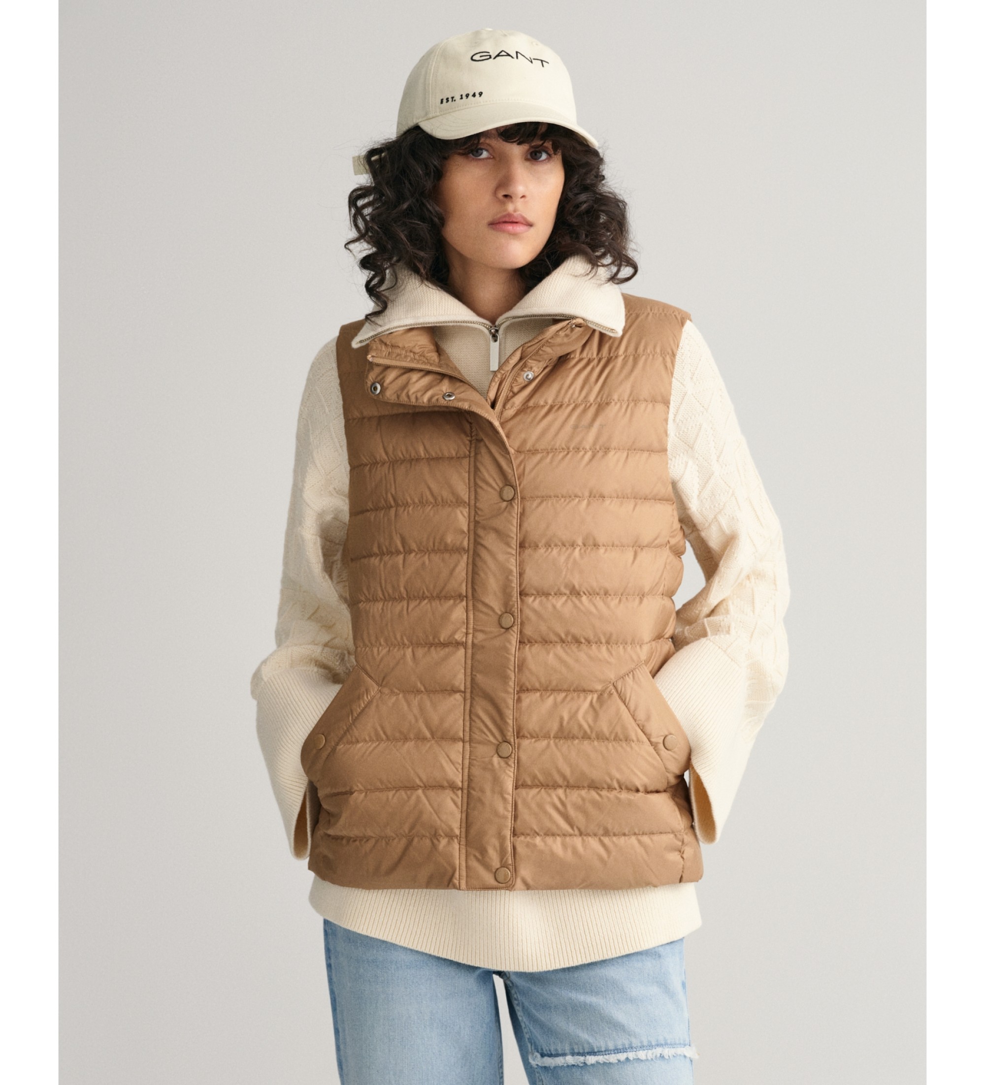 Gant für Damen. 4700280 Leichte Daunenjacke (M), Lässig, Klassisch, Ärmellos / Hosenträger, Recyceltes Polyester, Nachhaltig