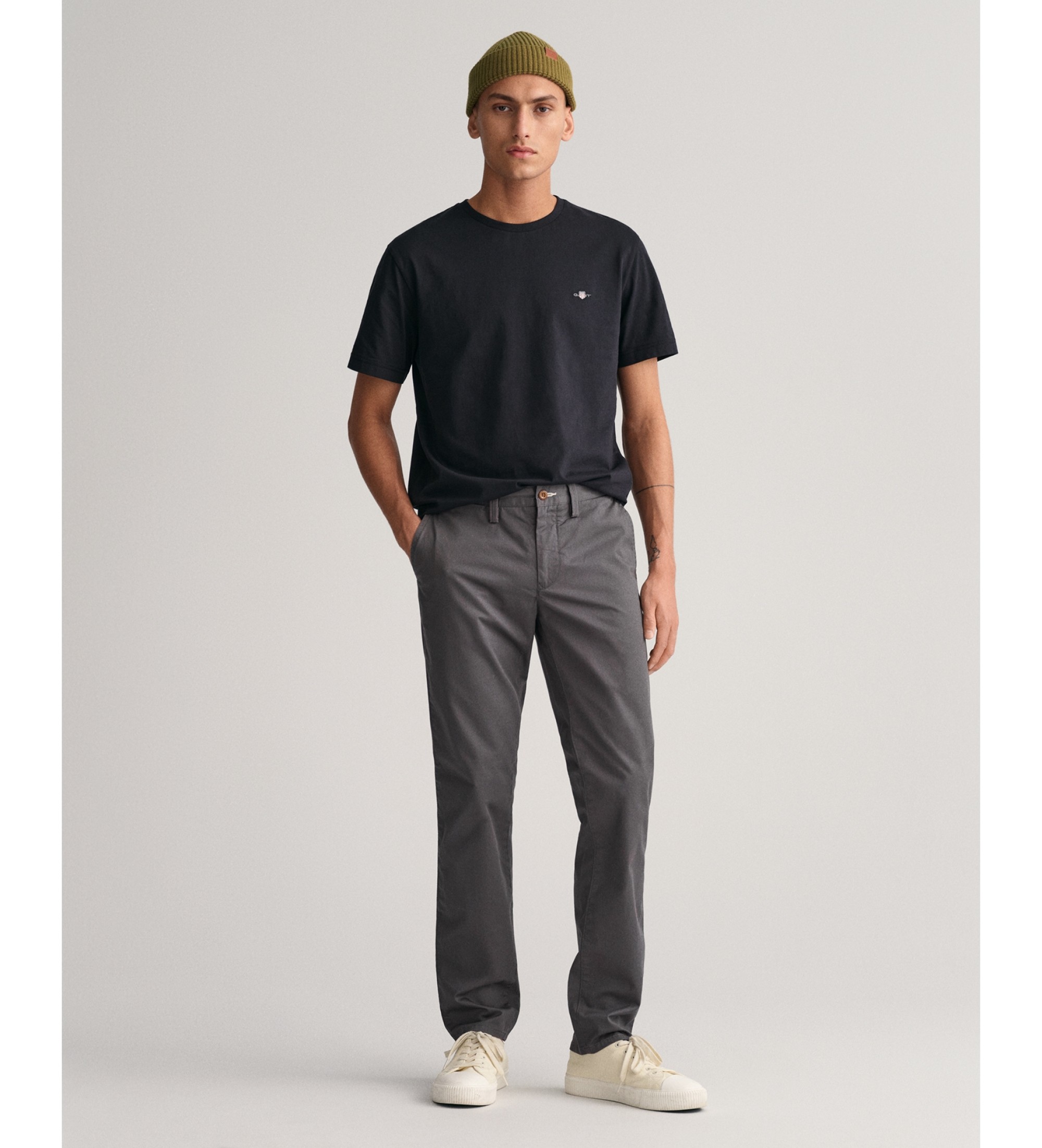Gant für Herren. 1505221 Schmal geschnittene Chino-Hose aus grauem Twill (30/32), Lässig, Baumwolle