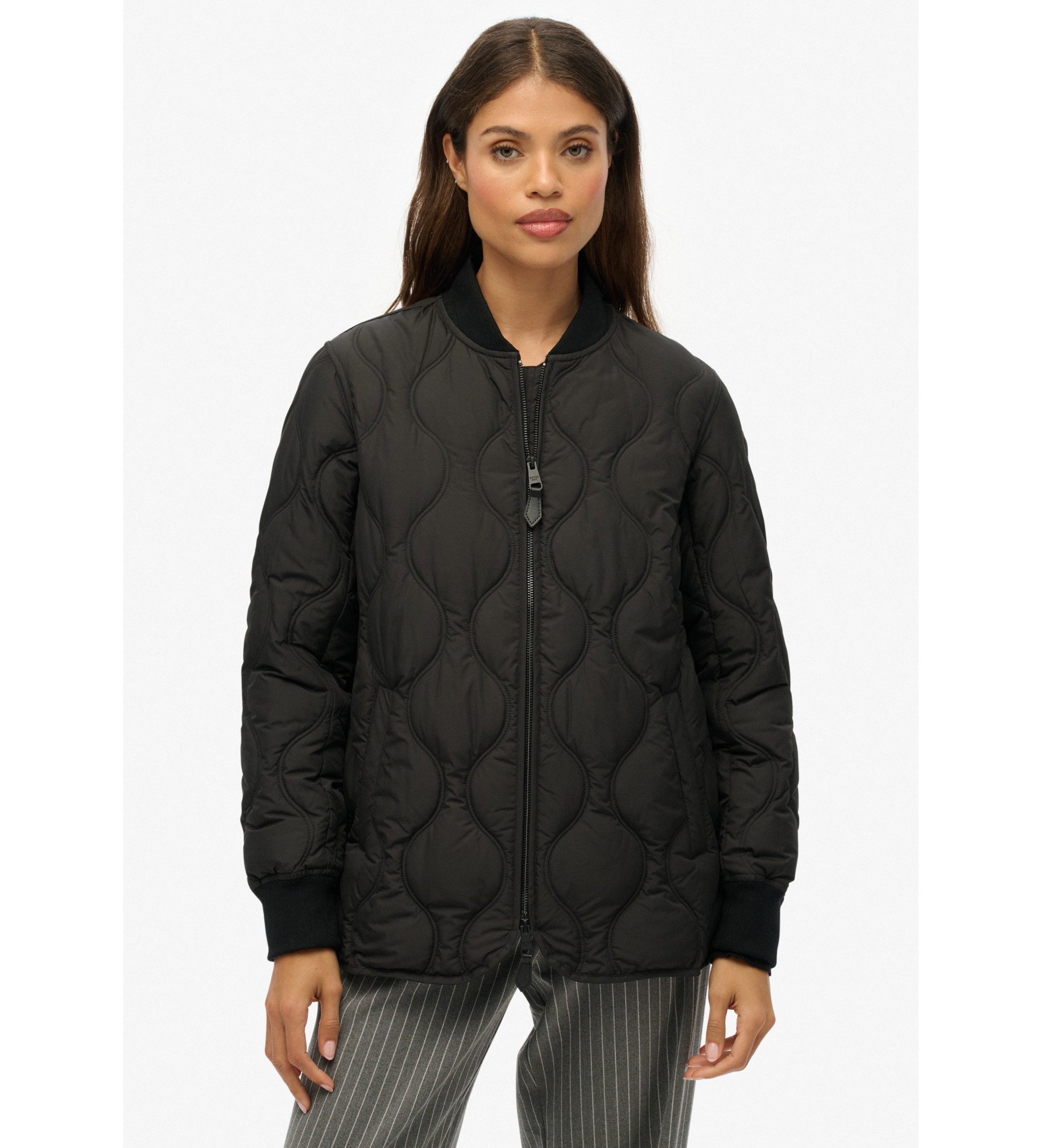 Superdry für Damen. W5011931A Kurze gesteppte Innenjacke schwarz (XS), Lässig, Polyester
