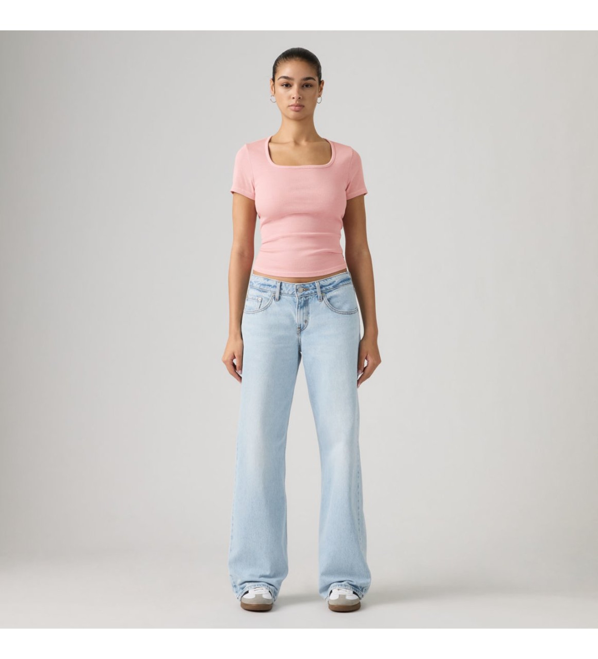 Levi's für Damen. A5566-0043 Hellblaue, locker sitzende Low-Rise-Jeans (28/30), Lässig, Baumwolle, Denim