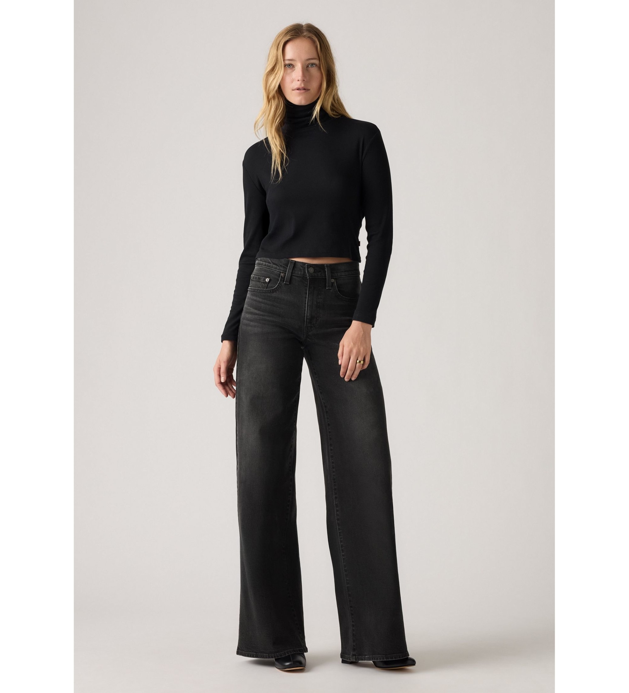 Levi's für Damen. 0039B-0000 Jeans 728 mit weitem Bein und hohem Bund schwarz (29/30), Lässig, Baumwolle, Denim