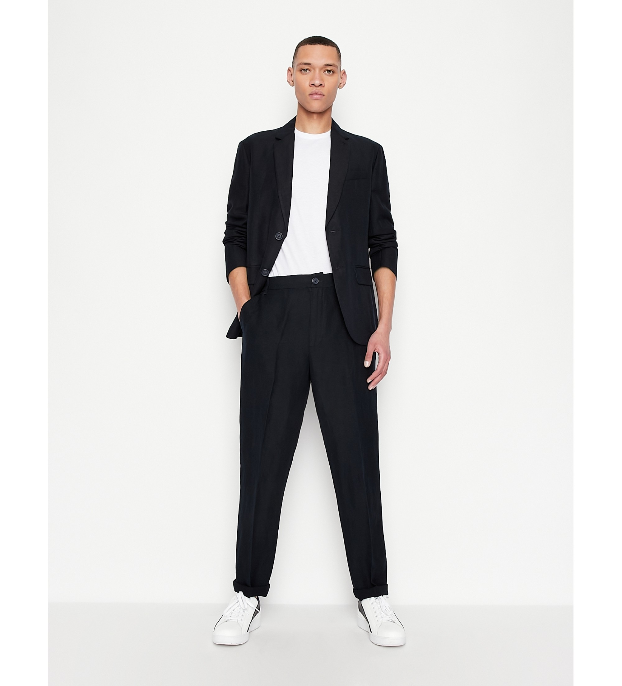 A|X Armani Exchange für Herren. 8NZP15ZNFNZ1583 Hose aus marineblauem Leinen (34), Lässig