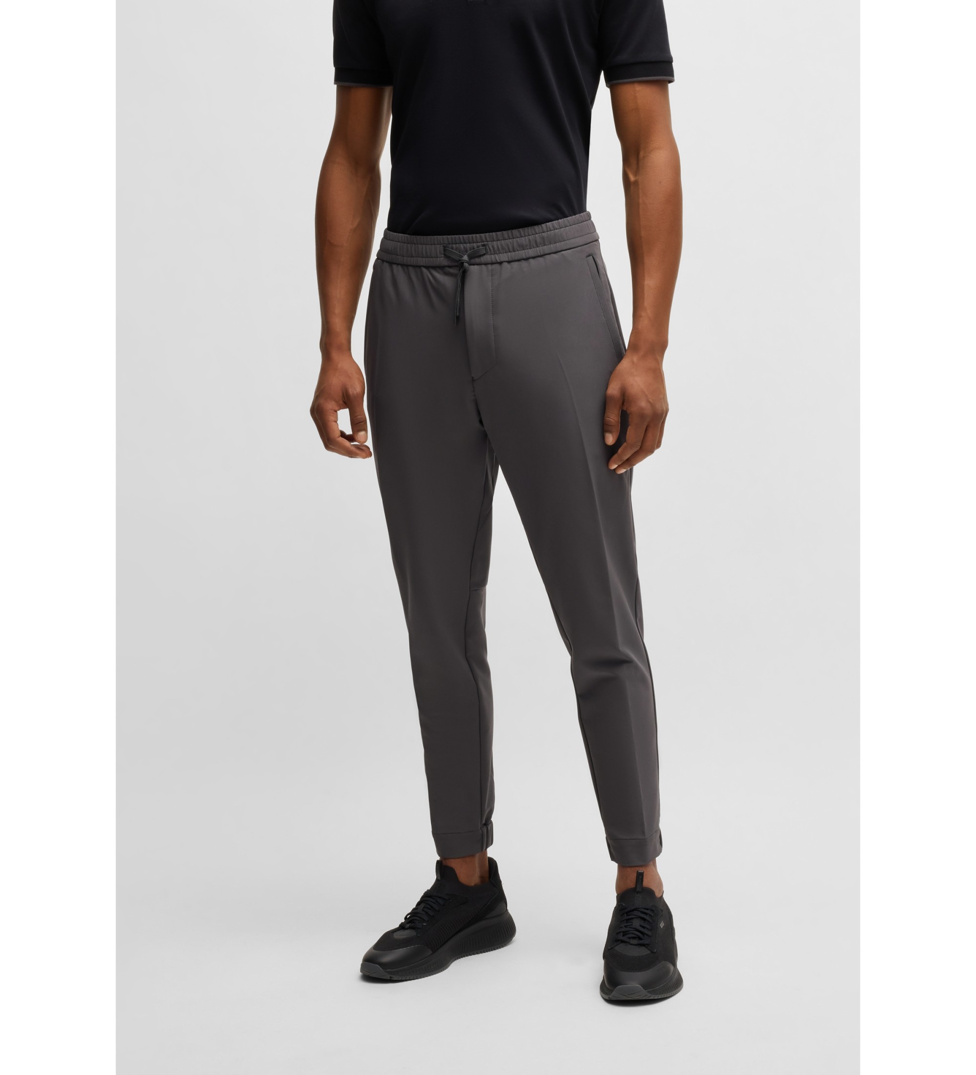 BOSS für Herren. 50534313 Hose T Flex, dunkelgrau (46), Lässig, Recyceltes Polyester, Nachhaltig