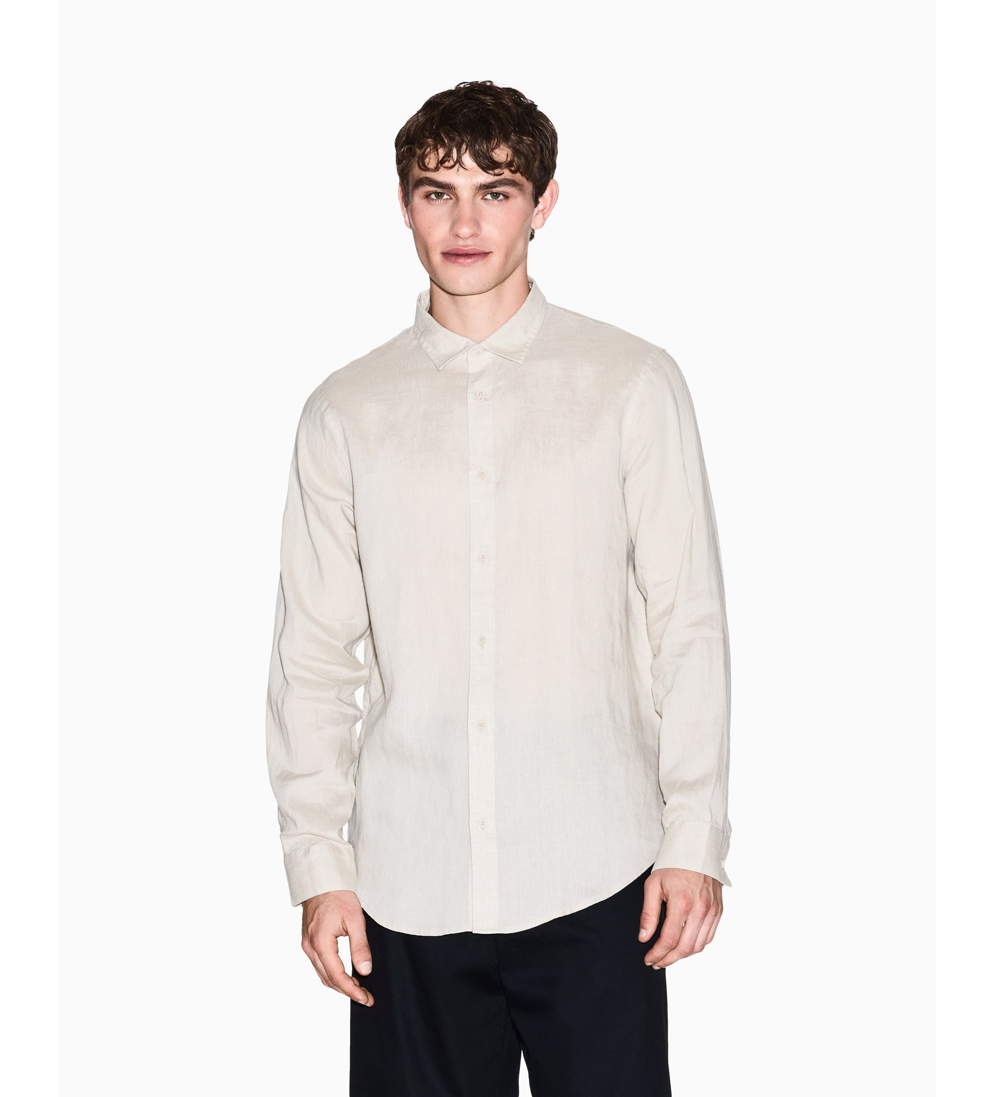 A|X Armani Exchange für Herren. XM001221AF14619U1102 Beiges Leinenhemd in Fit-Passform (S), Lässig, Klassisch, Langarm