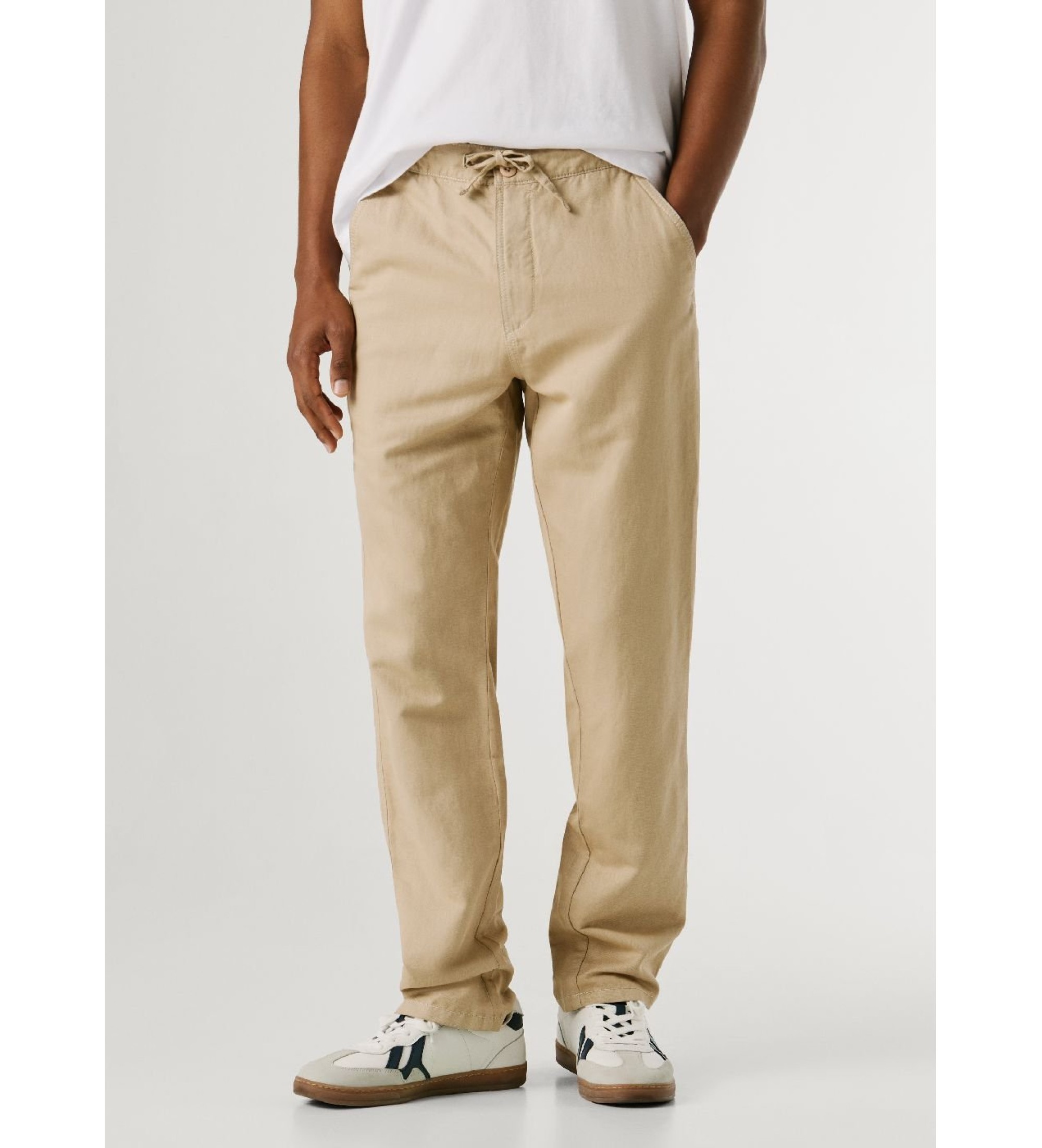 Pepe Jeans für Herren. PM2100080 Beigefarbene Pull-On-Comfort-Chino-Hose aus Leinen (32), Lässig, Baumwolle