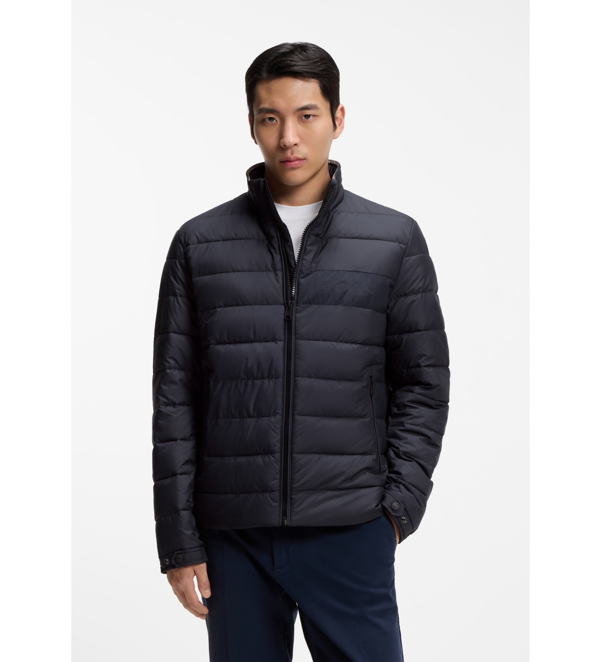 BOSS für Herren. 50519237 Wasserabweisende Jacke Cenitos mit marineblauem Logo-Detail (56), Lässig, Recyceltes Polyester