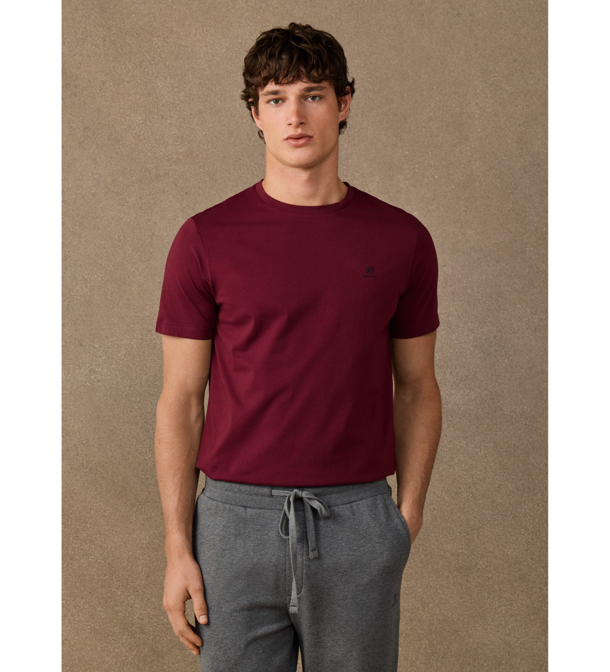 Hackett London für Herren. HM5000147 H Small Logo burgundy T-shirt (L), Lässig, Baumwolle, Kurzarm, Bordeaux
