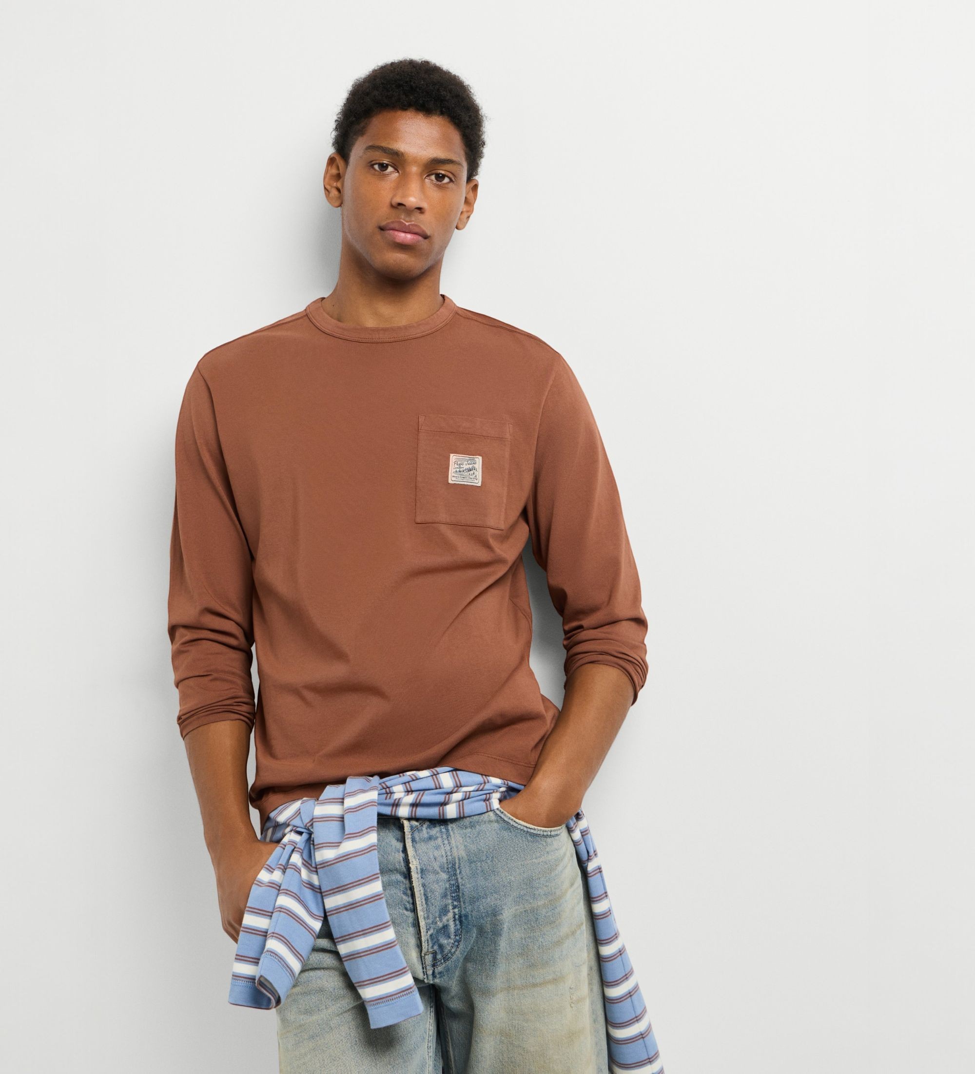 Pepe Jeansvoor mannen. PM5010602 Bruin Jude-shirt (M), Casual, Katoen, Lange mouwen