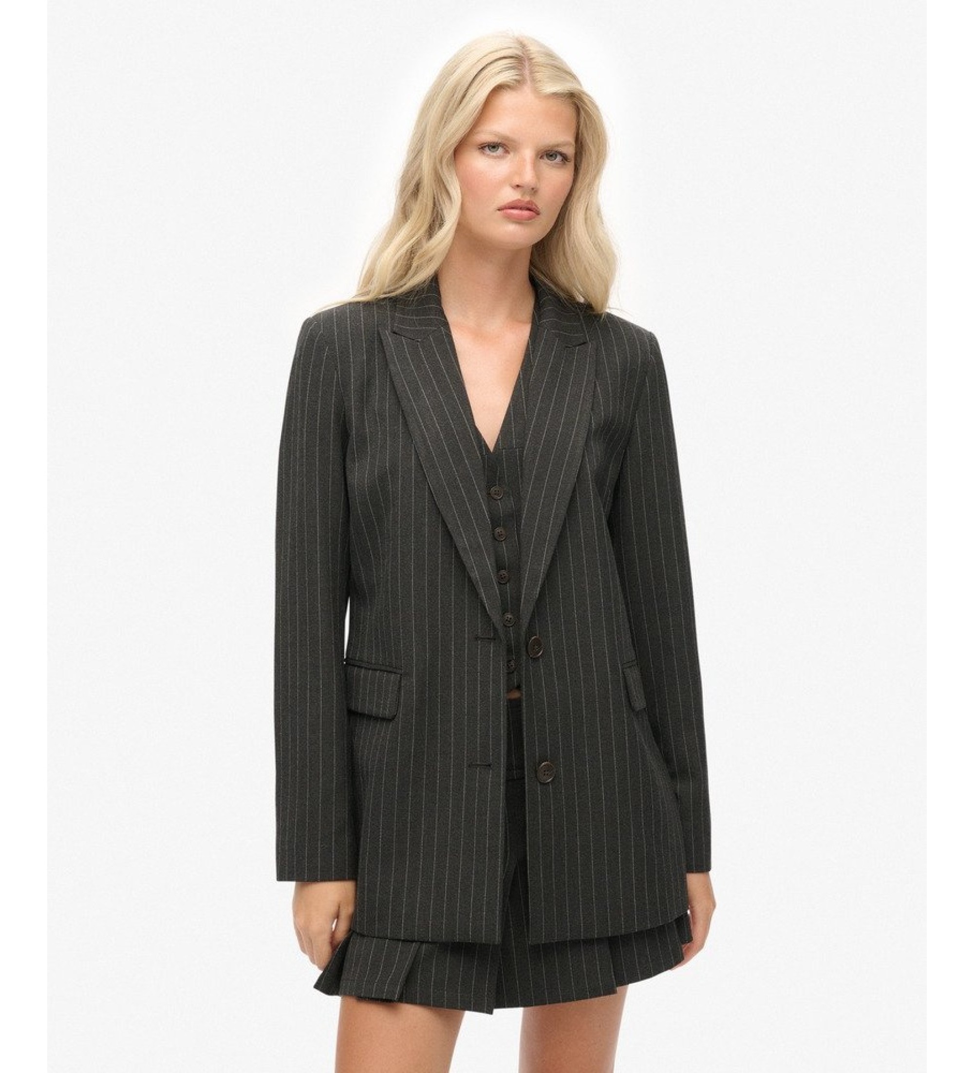 Superdry für Damen. W5012032A Boyfriend-Blazer mit Nadelstreifen in Grau (XL), Lässig, Klassisch, Polyester