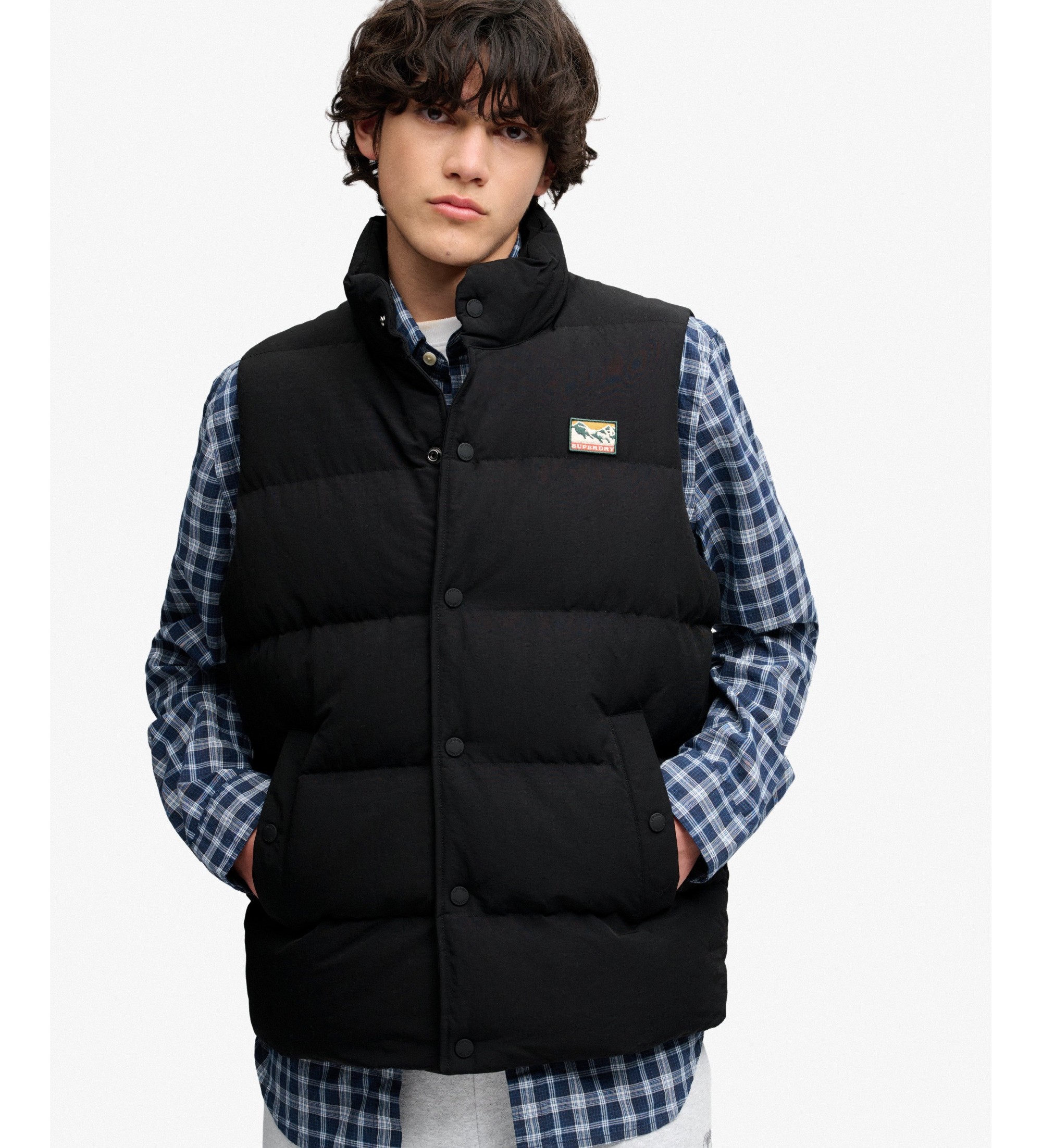 Superdry für Herren. M5012426A Weste mit Kapuze NON Everest schwarz (S), Lässig, Draußen, Recyceltes Nylon