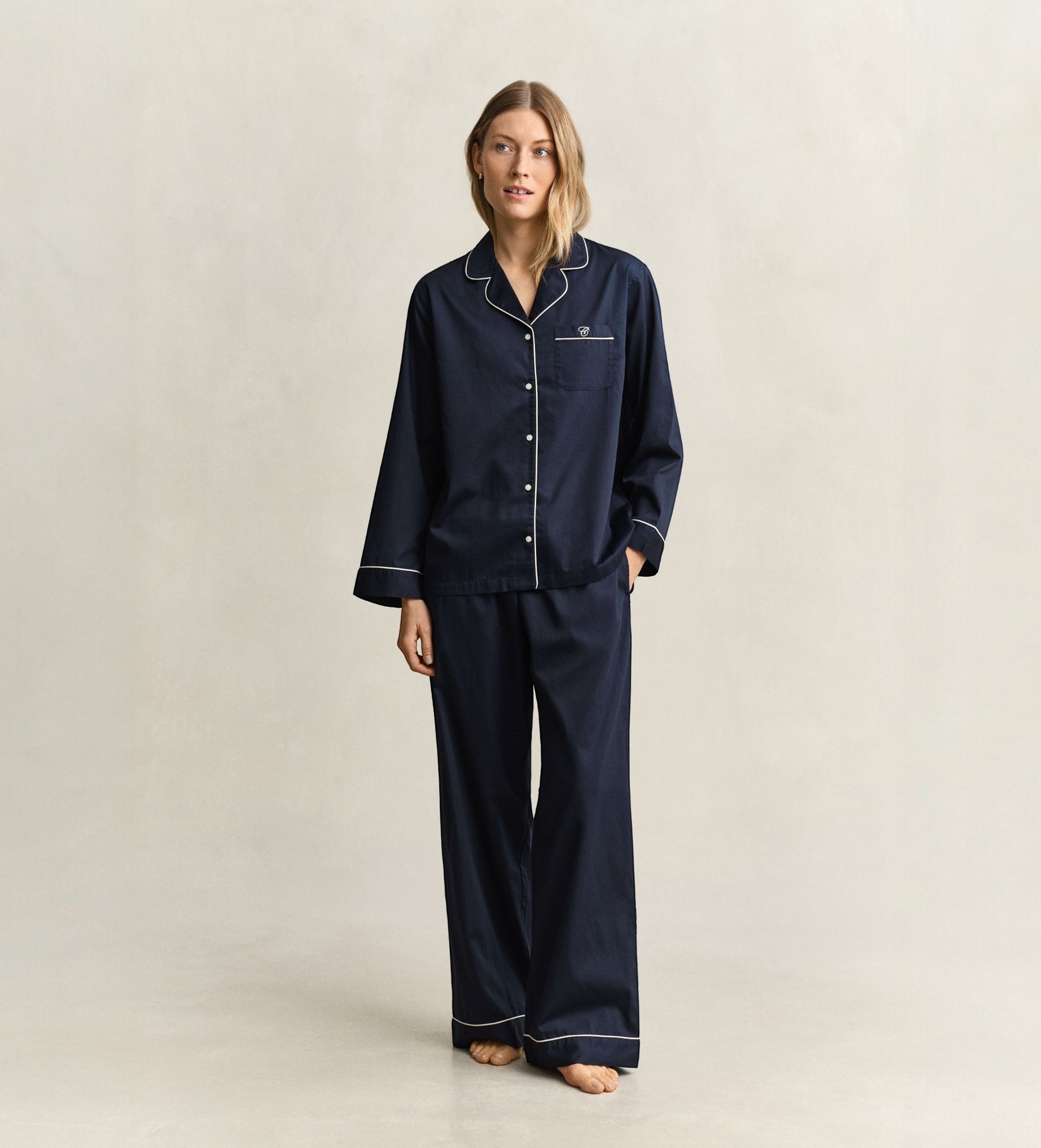 Gantvoor vrouwen. 902634030 Marineblauwe satijnen pyjama (L), Homewear, Katoen, Lange mouwen
