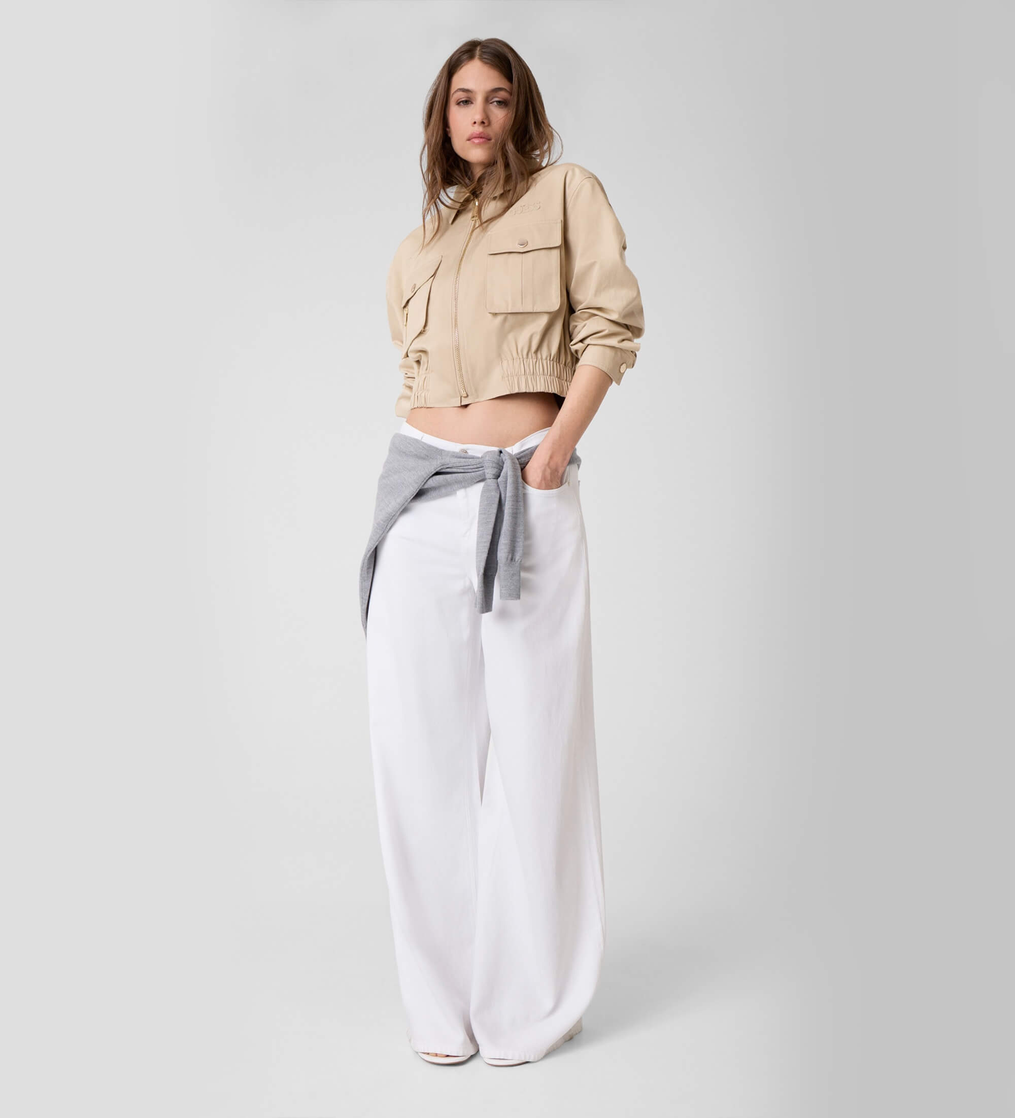 Guess für Damen. W6YL20W2910 Beige Utility-Jacke, cropped (XS), Lässig, Baumwolle