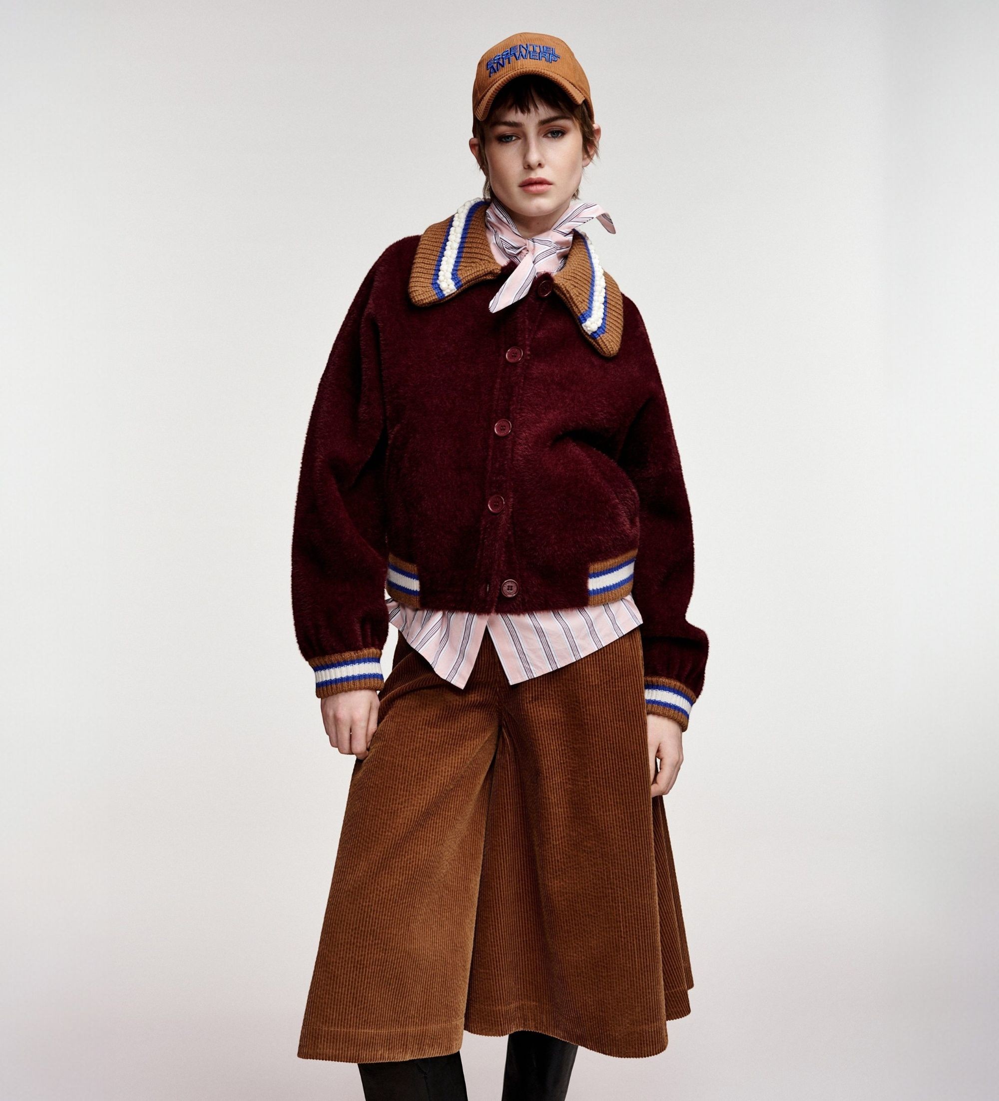 Essentiel Antwerp für Damen. KAMORE Strickjacke mit Kamore-Kragen, granatrot (S), Lässig, Kastanienbraun, Polyamid