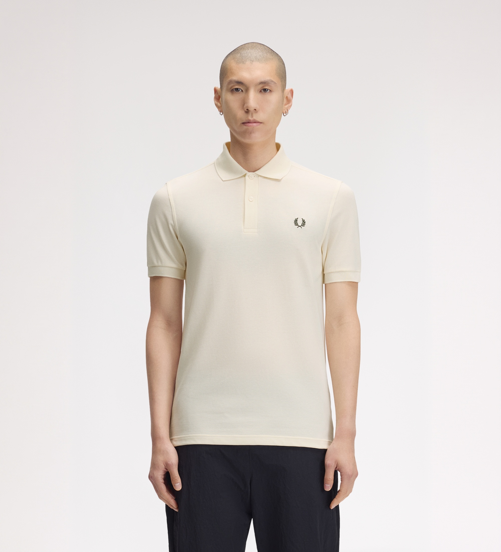 Fred Perryvoor mannen. M6000 Effen beige poloshirt (L), Casual, Katoen, Korte mouwen