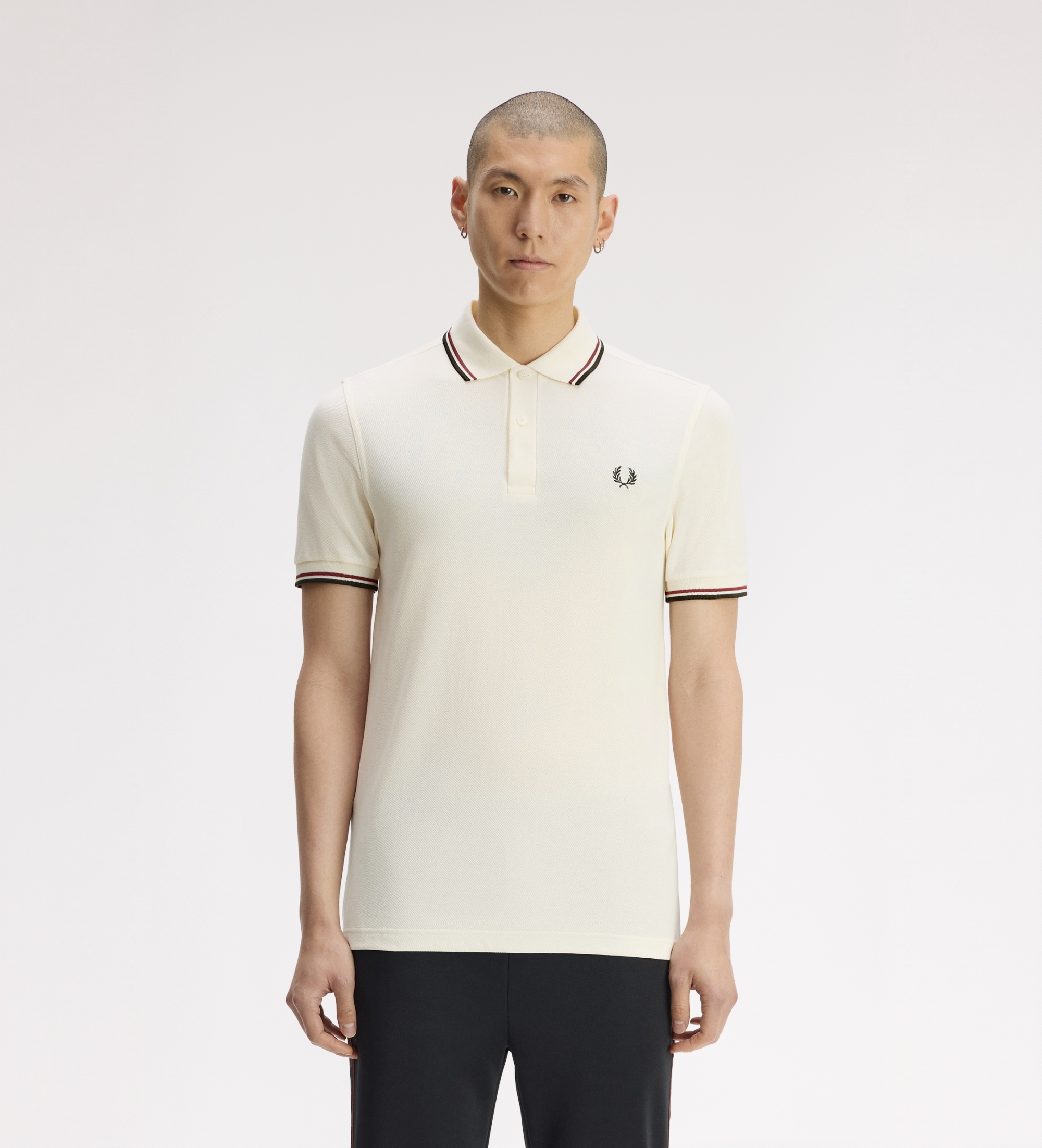 Fred Perryvoor mannen. M3600 Beige poloshirt met getipte boord en mouwen (XXL), Casual, Katoen, Korte mouwen