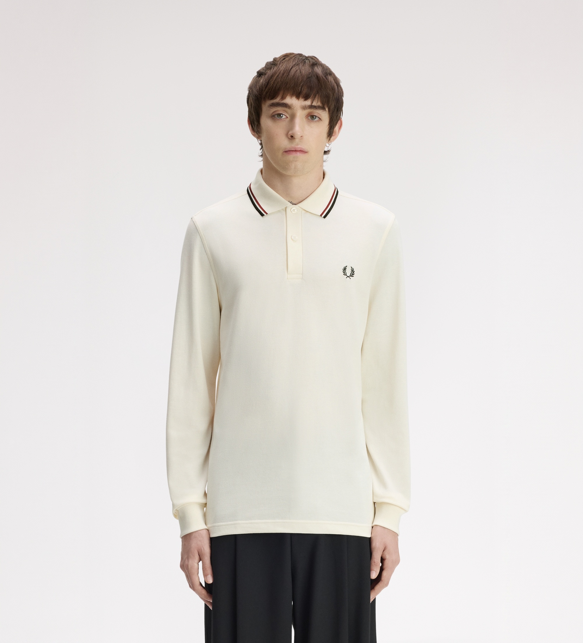 Fred Perryvoor mannen. M3636 Beige polo met lange mouwen en gestreepte boord (M), Casual, Katoen