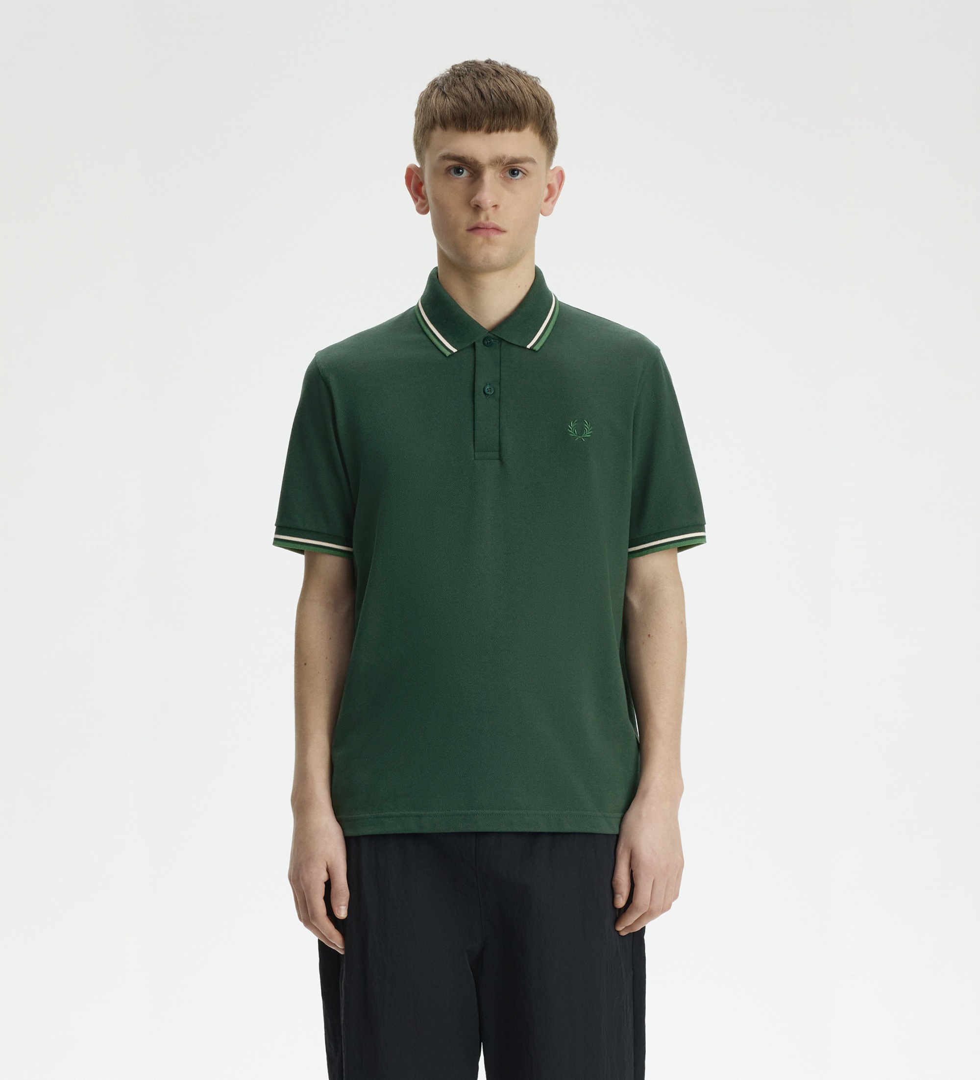 Fred Perryvoor mannen. M12 Polo met contrasterende kraag Engeland groen (40), Casual, Katoen, Klassiek, Korte mouwen