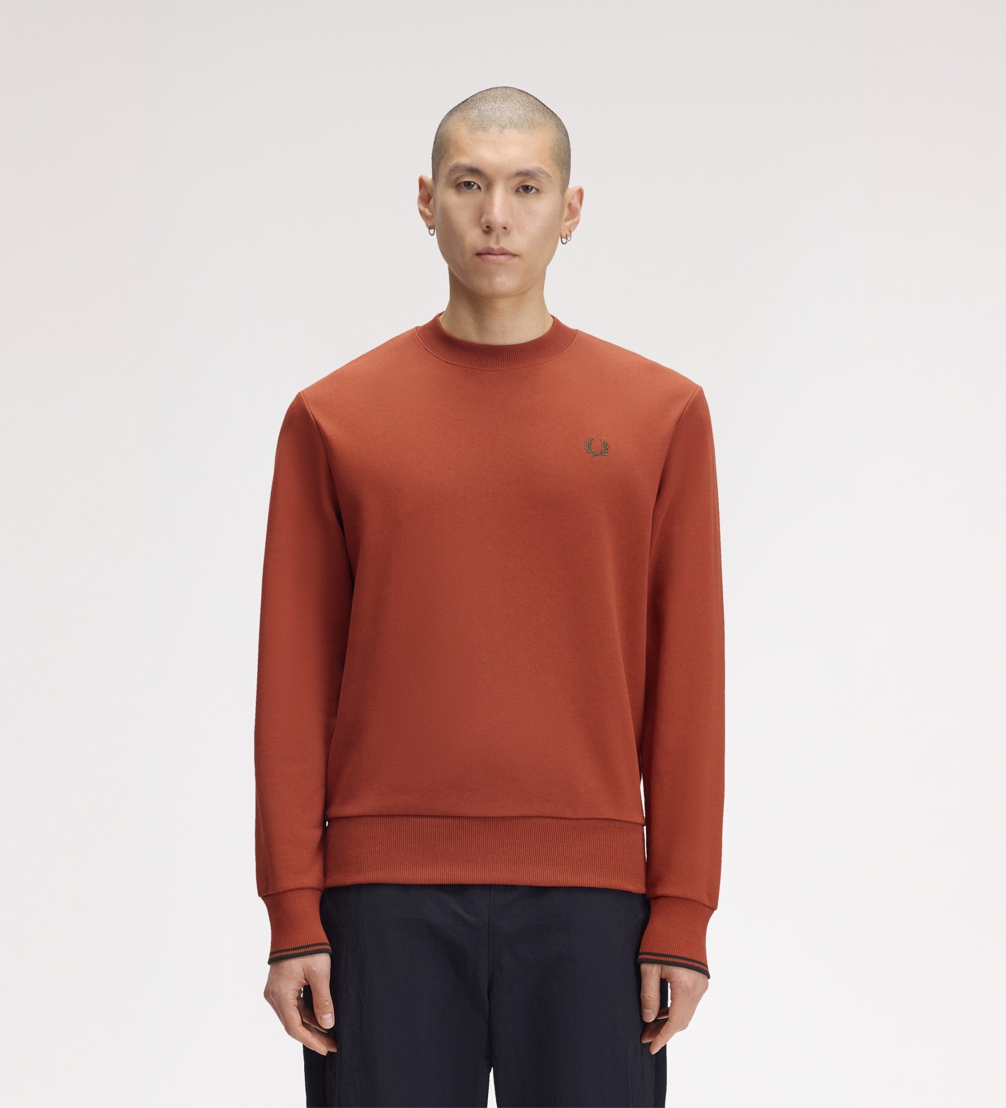 Fred Perryvoor mannen. M7535 Oranje sweater met ronde hals (XL), Casual, Katoen, Lange mouwen