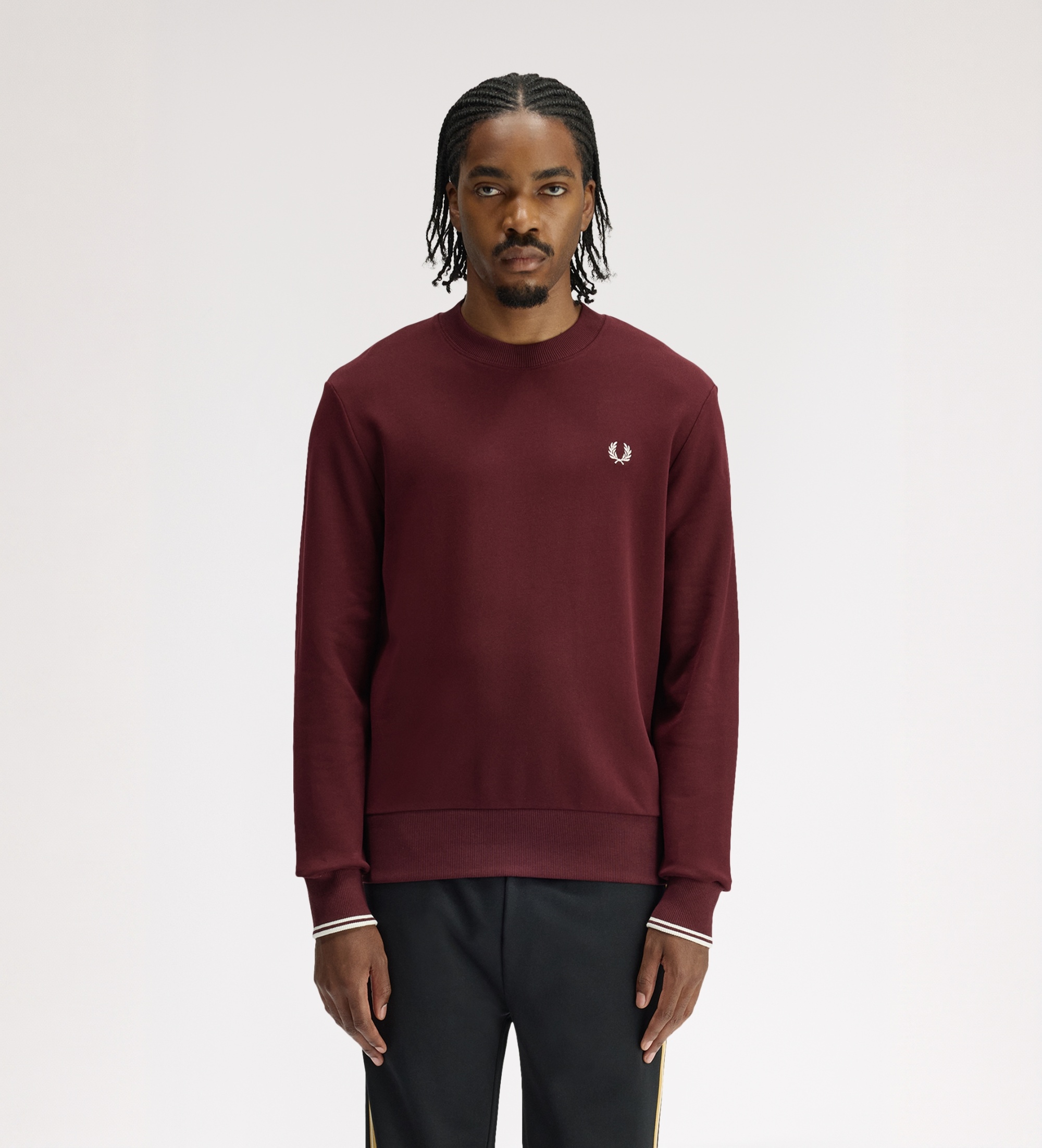 Fred Perryvoor mannen. M7535 Bordeauxrode sweater met ronde hals (XL), Casual, Katoen