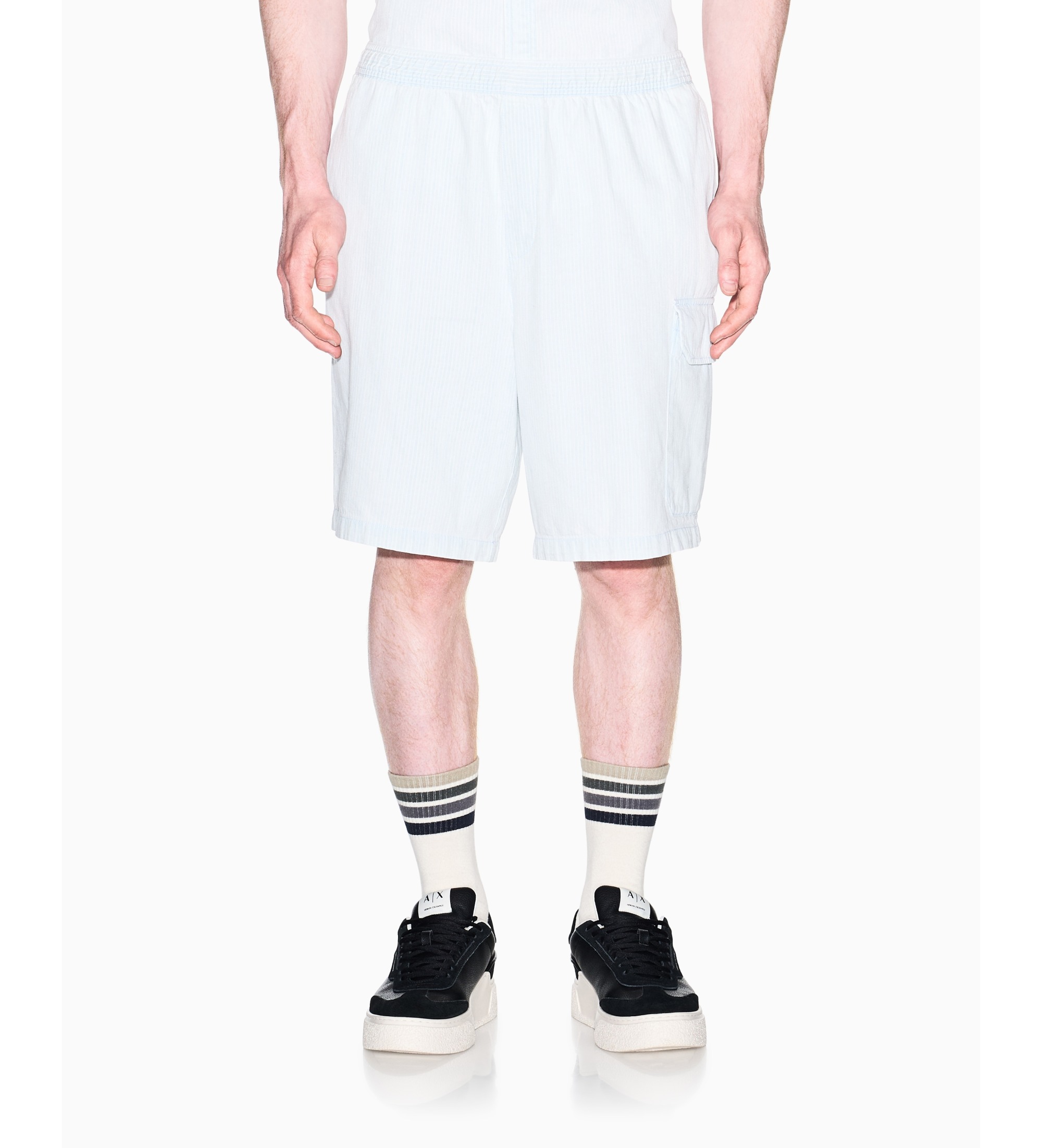 A|X Armani Exchange für Herren. XM002810AF22638FB380 Weiße Bermudashorts mit Used-Effekt (34), Lässig, Baumwolle