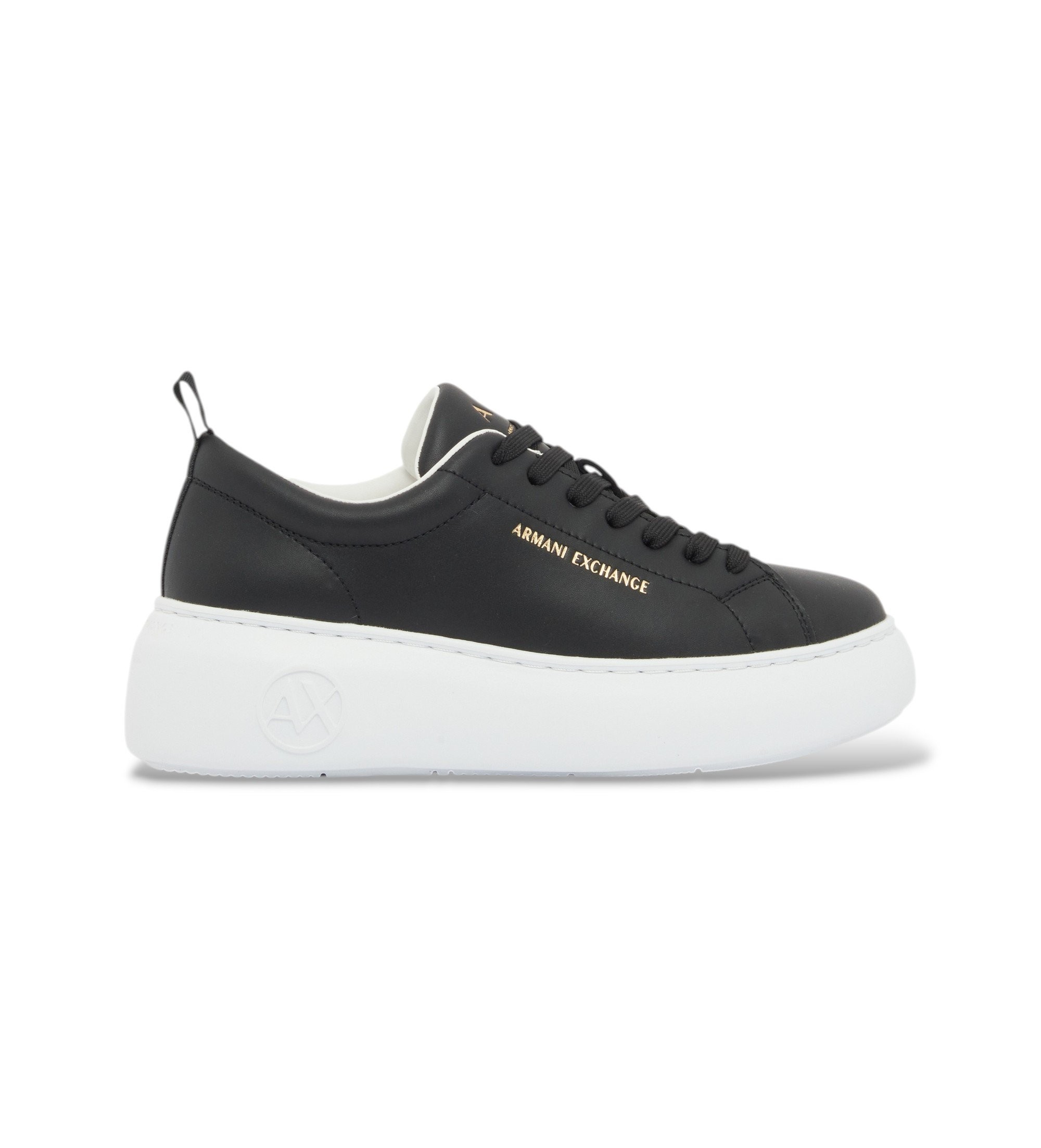 A|X Armani Exchange für Damen. XW002790AF11912UC001 Sneaker aus glattem Leder mit dicker Sohle und geprägtem schwarzem Logo (38), 1 bis 3 cm