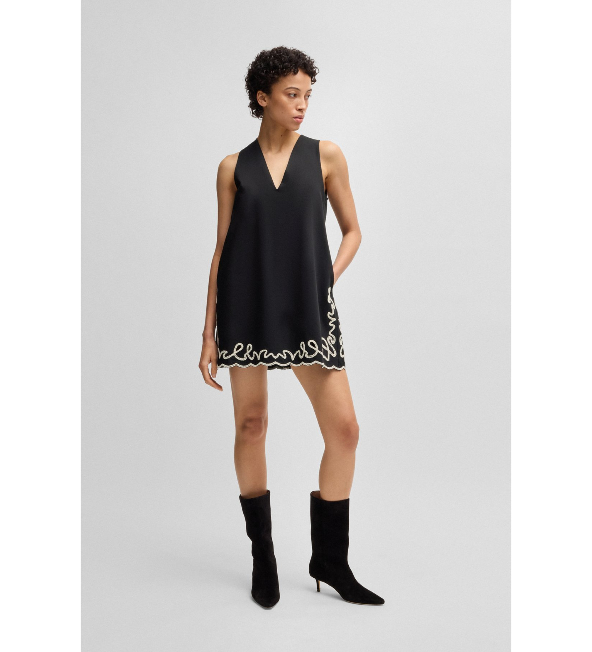 BOSS für Damen. 50540370 Dembrolai Kleid schwarz (L), Lässig, Baumwolle, Ärmellos / Hosenträger