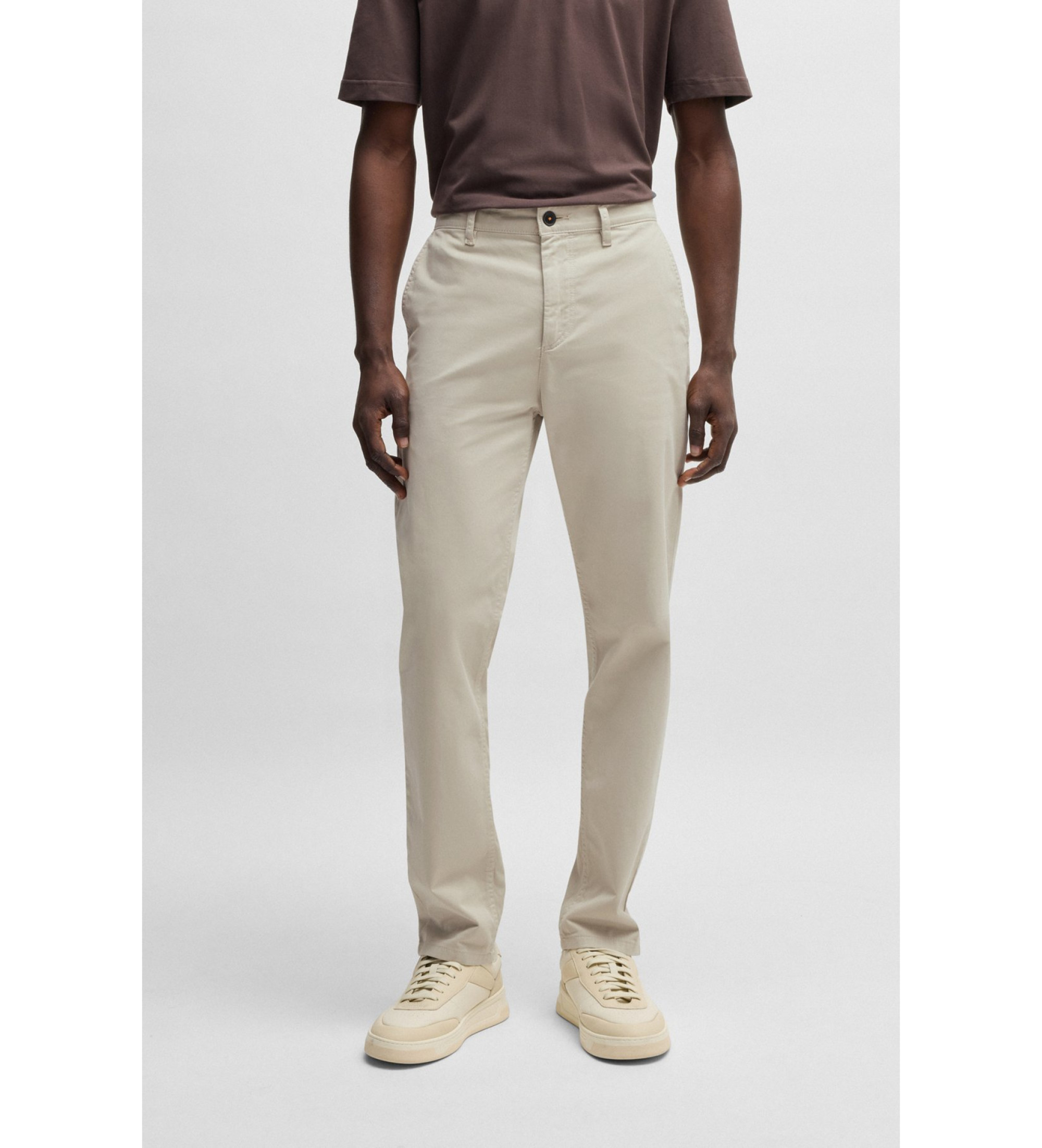 BOSS für Herren. 50510917 Beige konisch zulaufende Chino-Hose (30/32), Lässig, Baumwolle