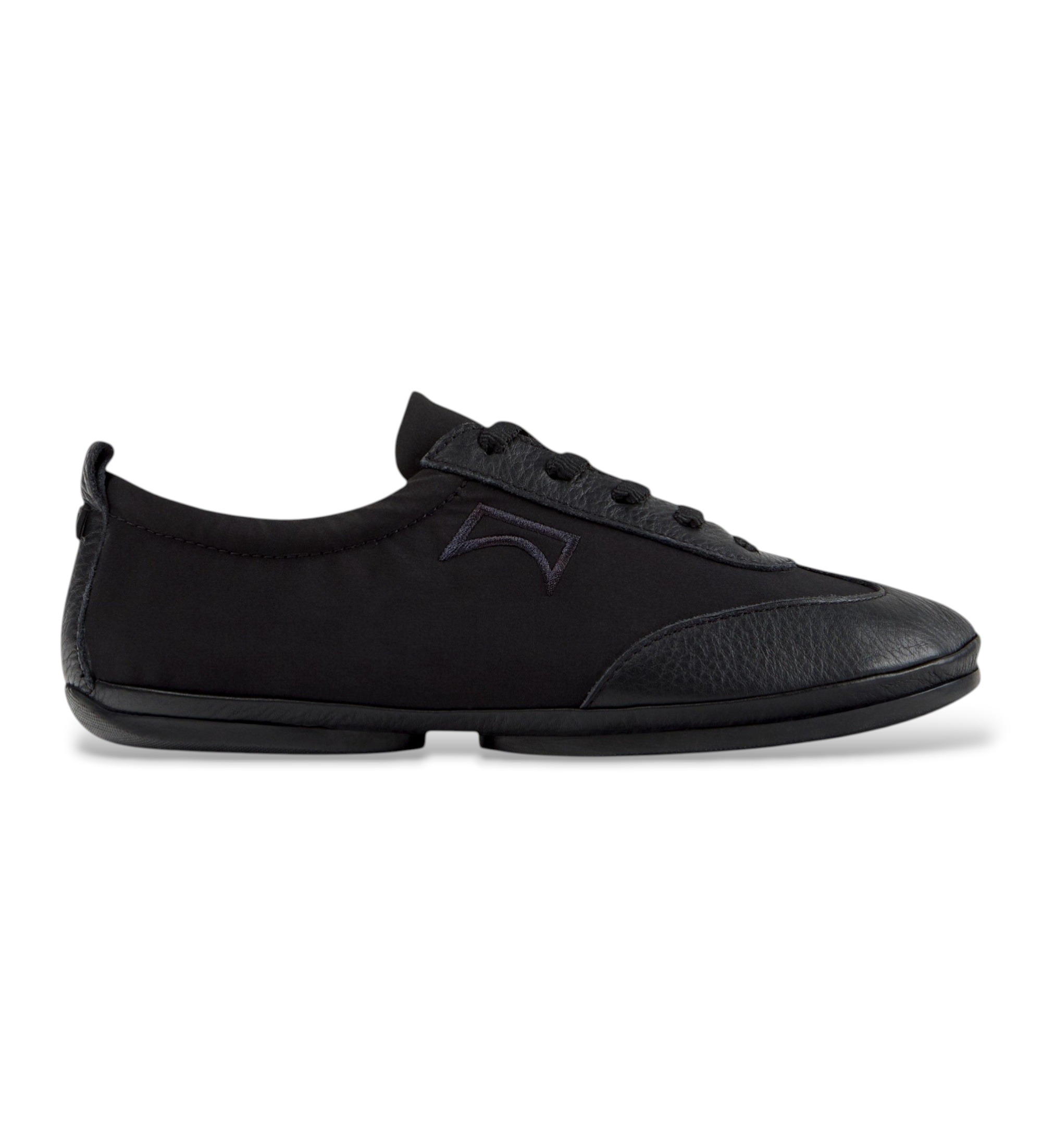 Camper für Damen. K201967-001 Right Nina black sneakers (37), Schwarz, Wohnung, Keine, Lässig, Recyceltes Polyester