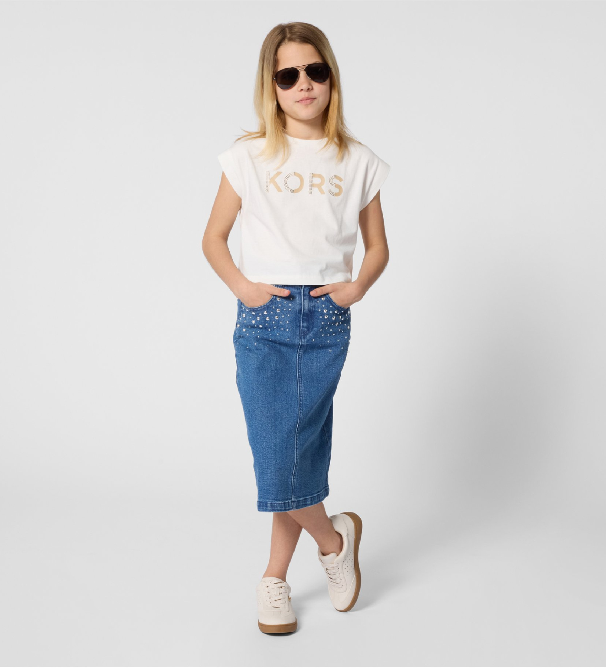 Michael Kors für Mädchen. R30607 Weißes Logo-T-Shirt (8Y= 126cm), Lässig, Baumwolle, Kurzarm, Kinderbekleidung