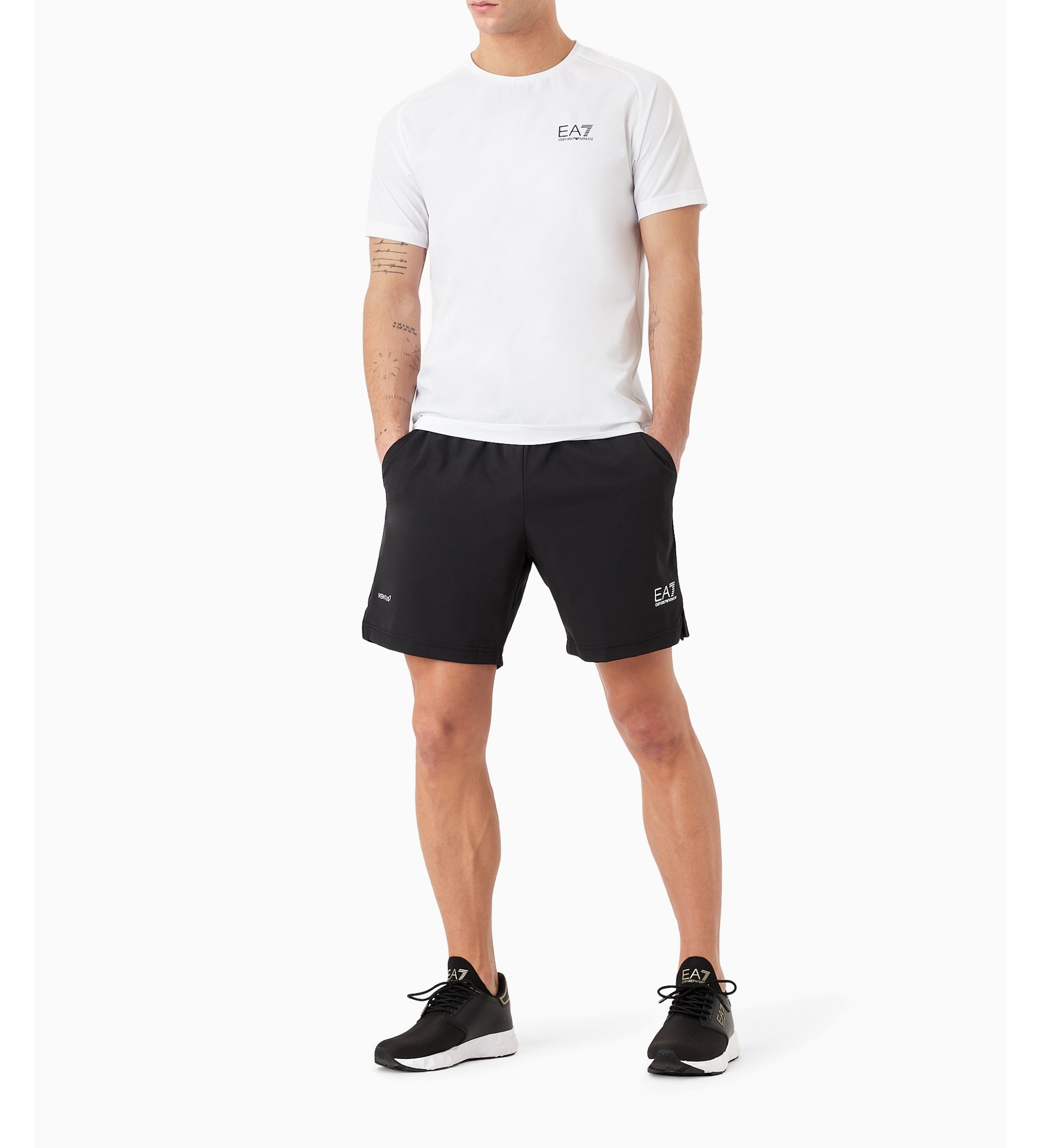 EA7 für Herren. 8NPV03_PNDDZ Dynamic Athlete T-Shirt und Hosen-Set weiß, schwarz (XS), Sportlich, Tennis/Padel, Multisport, Polyester, Kurza