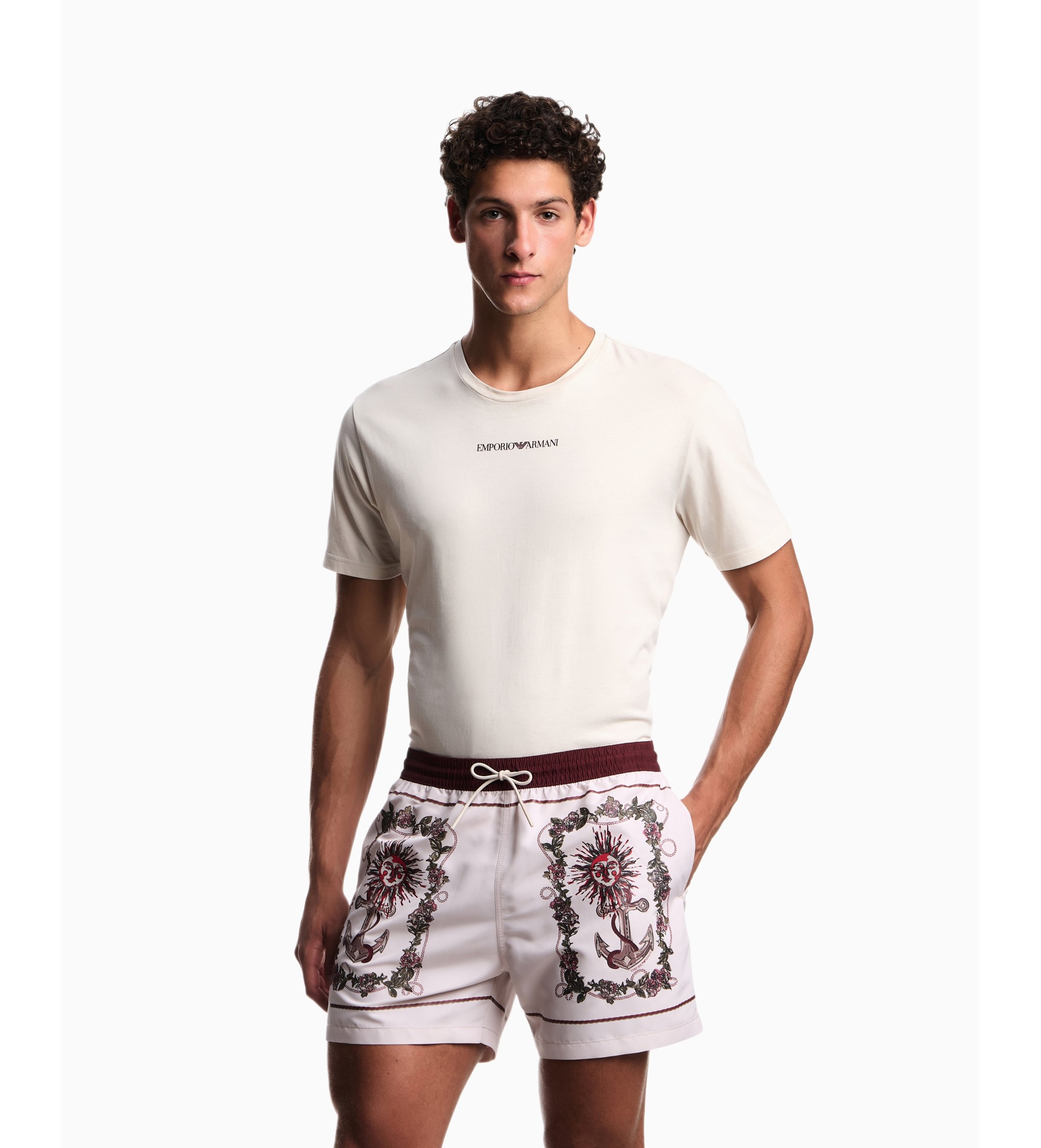 Emporio Armani für Herren. EM000583_AF20435 Bedruckter Badeanzug in Beige (S), Strandbekleidung, Polyester