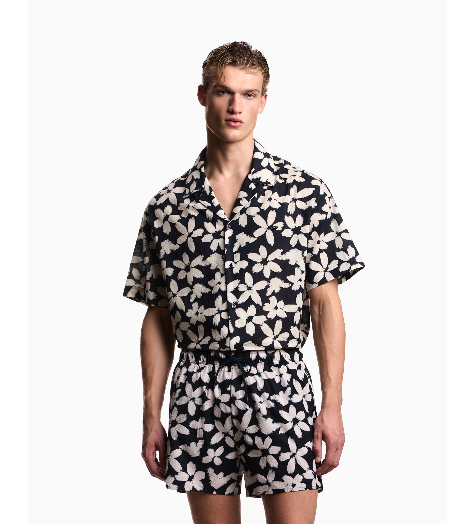 Emporio Armani für Herren. EM000583_AF20443 Eagle blue Badeanzug (M), Blau, Strandbekleidung, Polyester