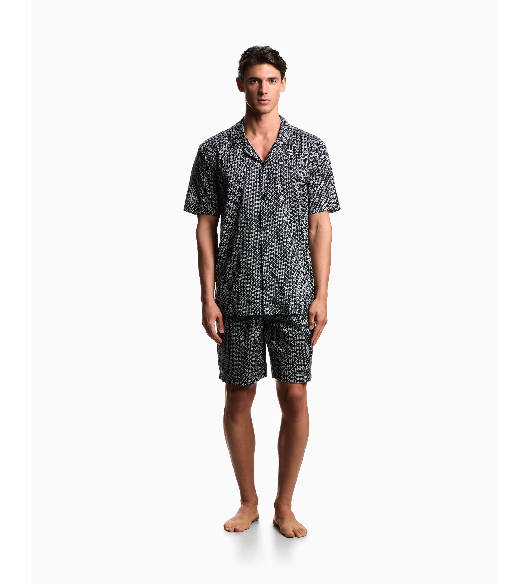 Emporio Armani für Herren. EM001372_AF19318 Pyjama mit Bermuda aus bedrucktem Musselin in Marineblau (L), Heimtextilien, Baumwolle, Kurzarm