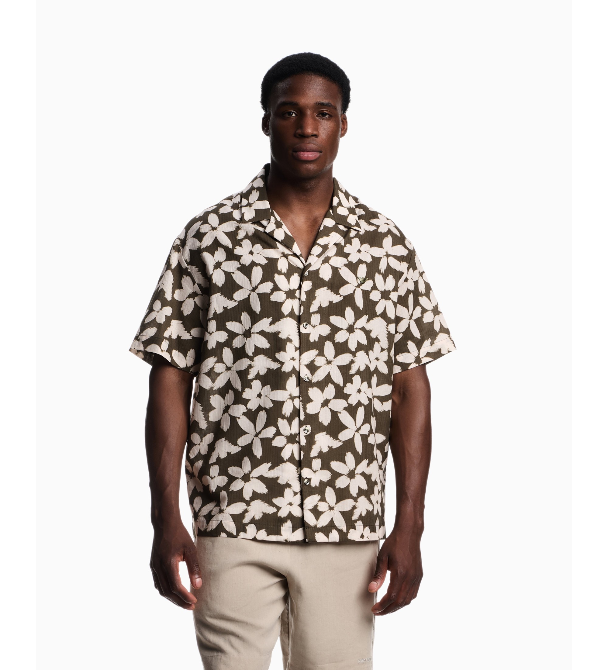 Emporio Armani für Herren. EM000593_AF20443 Blumengrünes Hemd (S), Lässig, Baumwolle, Kurzarm