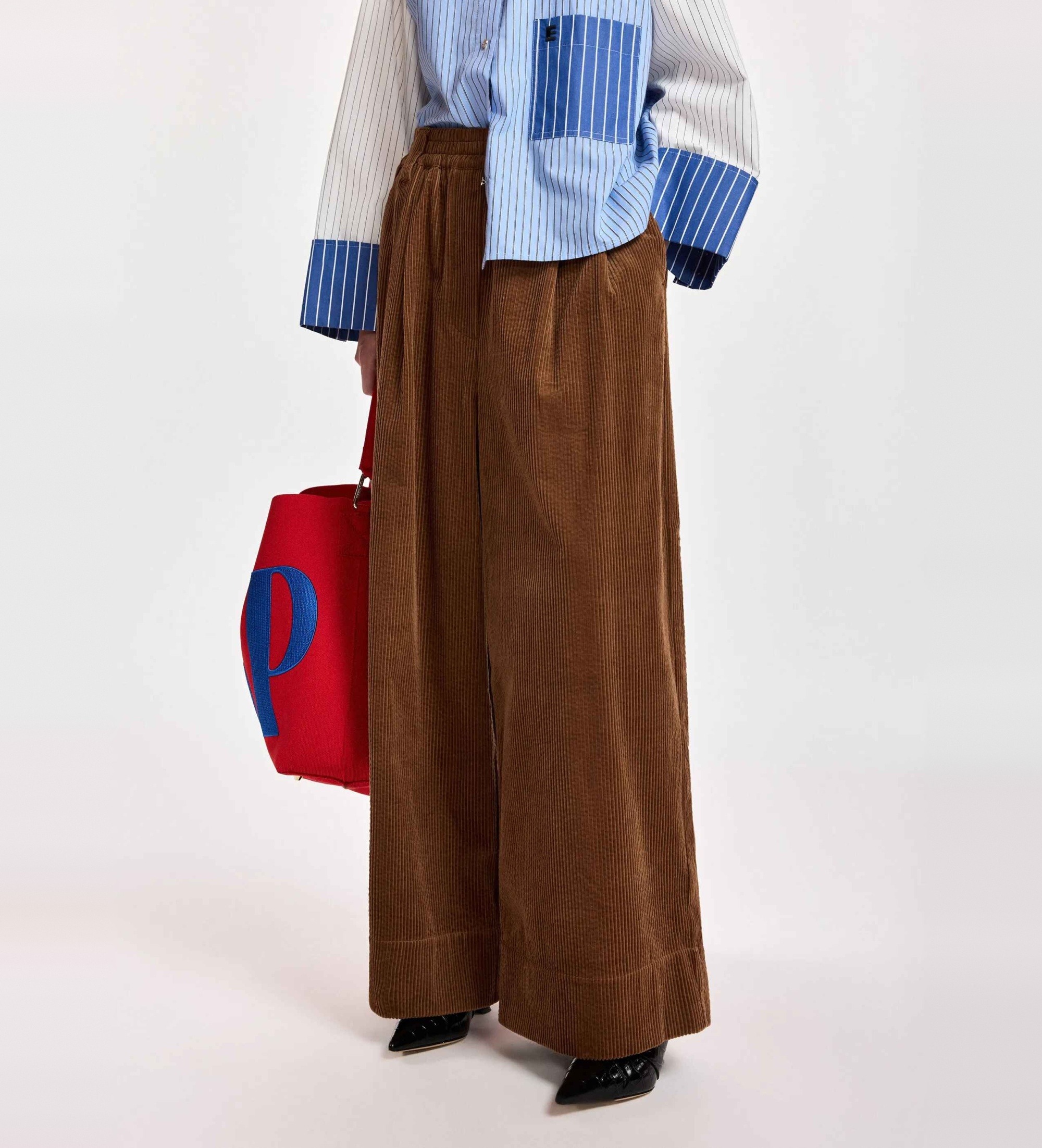 Essentiel Antwerp für Damen. KITCH Kitsch Cordhose mit weitem Bein, braun (38), Lässig, Kord