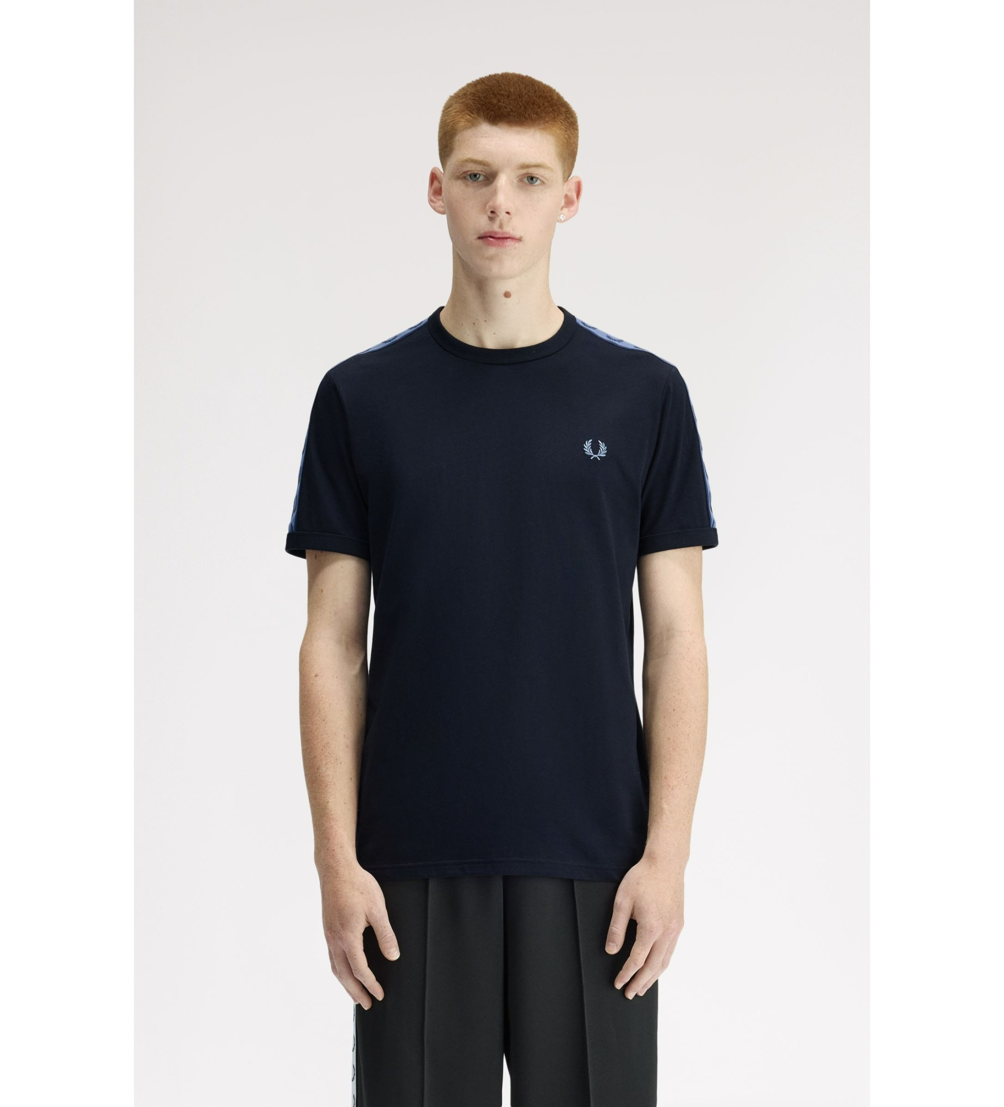 Fred Perry für Herren. M4613 T-shirt M4613 blau (L), Lässig, Baumwolle, Kurzarm