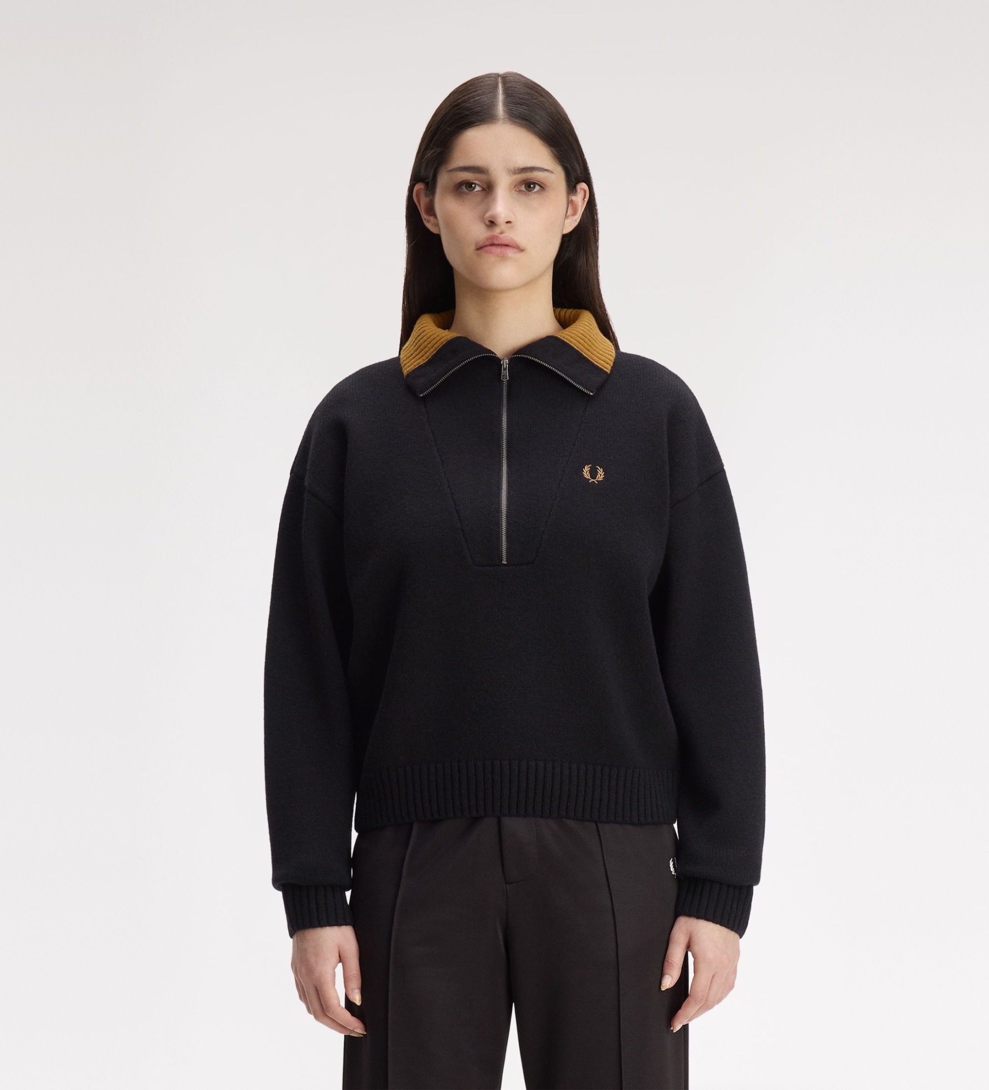 Fred Perry für Damen. K3142 Schwarzer Pullover mit halbem Reißverschluss (42), Lässig, Wolle
