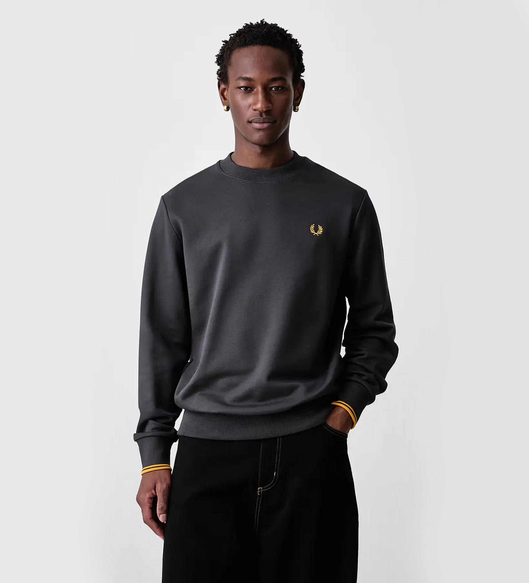 Fred Perryvoor mannen. M7535 Basic grijze sweater (L), Casual, Grijs, Katoen