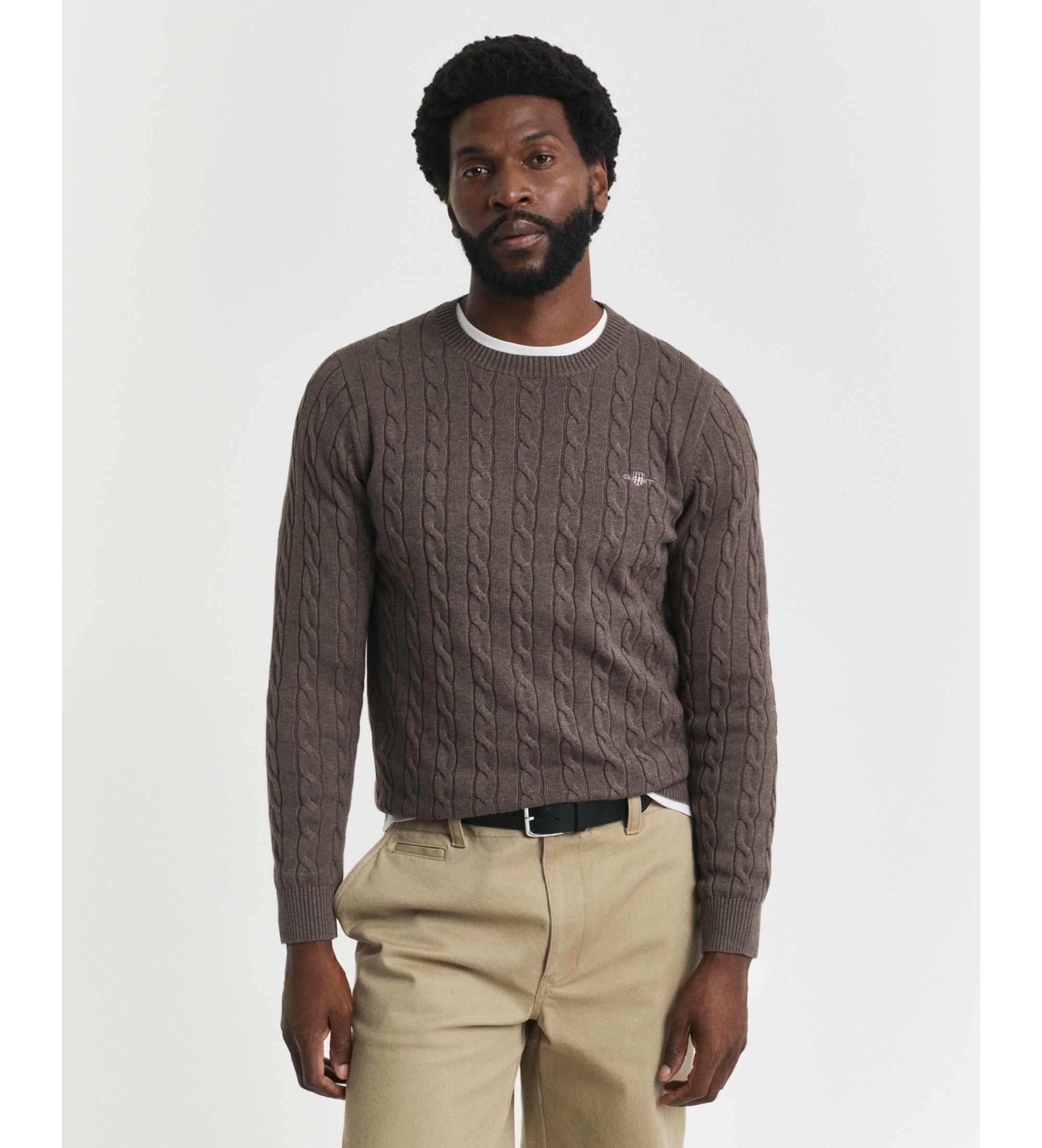 Gant für Herren. 8050601 Pullover mit Rundhalsausschnitt und Zopfmuster aus brauner Baumwolle (L), Lässig
