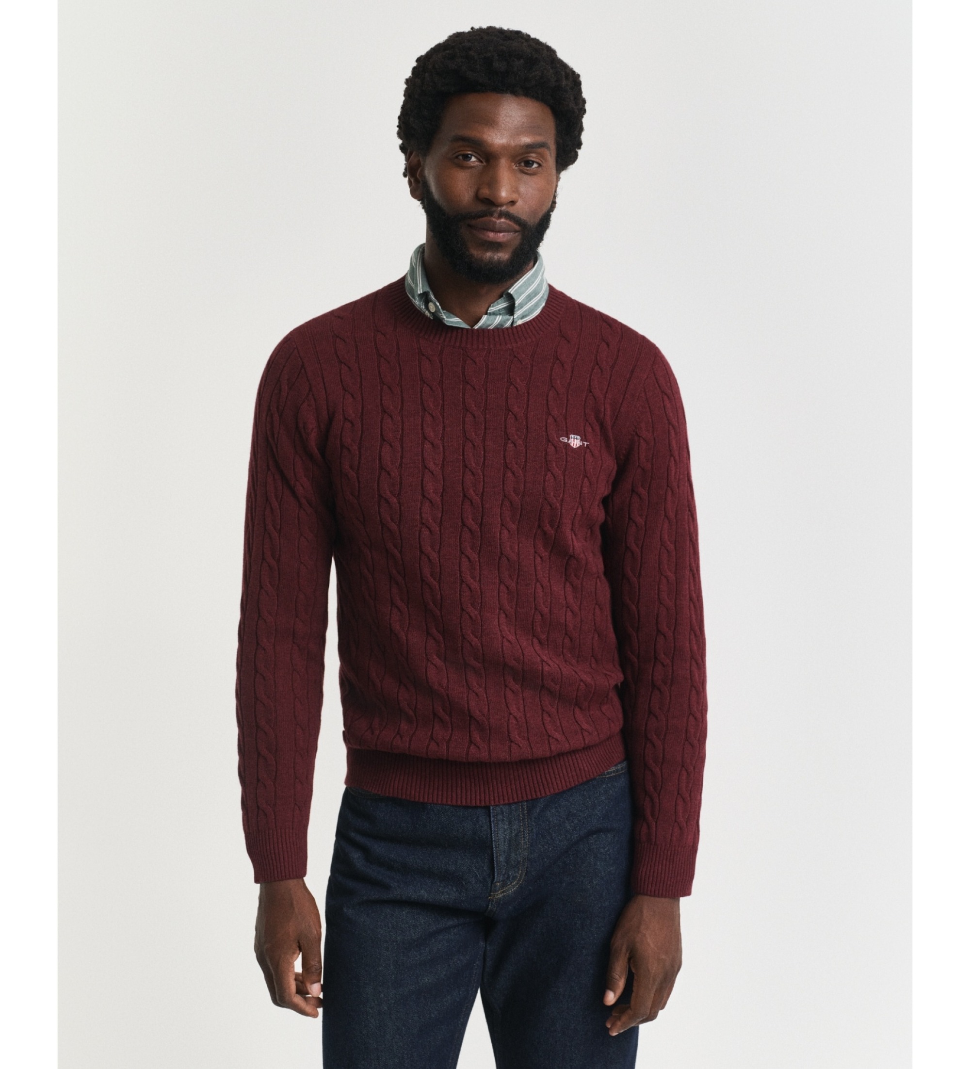 Gant für Herren. 8050601 Rundhalspullover mit Zopfmuster aus burgunderfarbener Baumwolle (S), Lässig, Kastanienbraun, Bordeaux