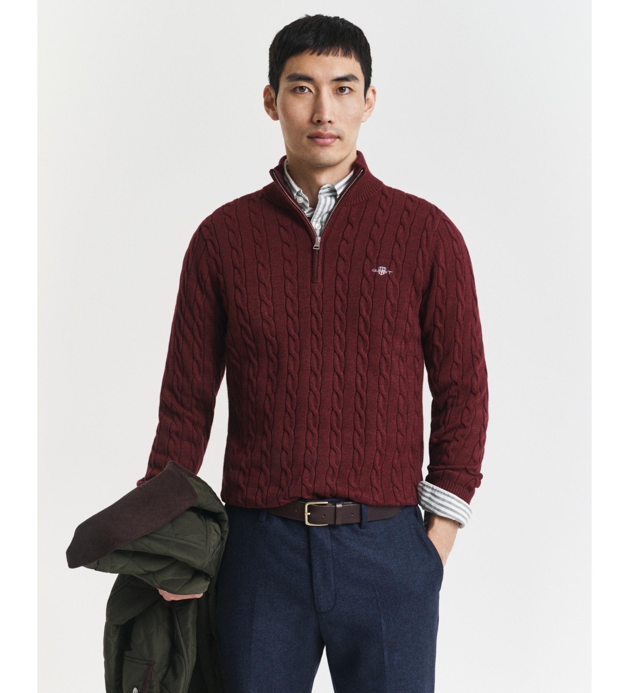 Gant für Herren. 8050603 Zopfstrick-Pullover mit kurzem Reißverschluss aus burgunderfarbener Baumwolle (M), Lässig, Kastanienbraun, Bordeaux