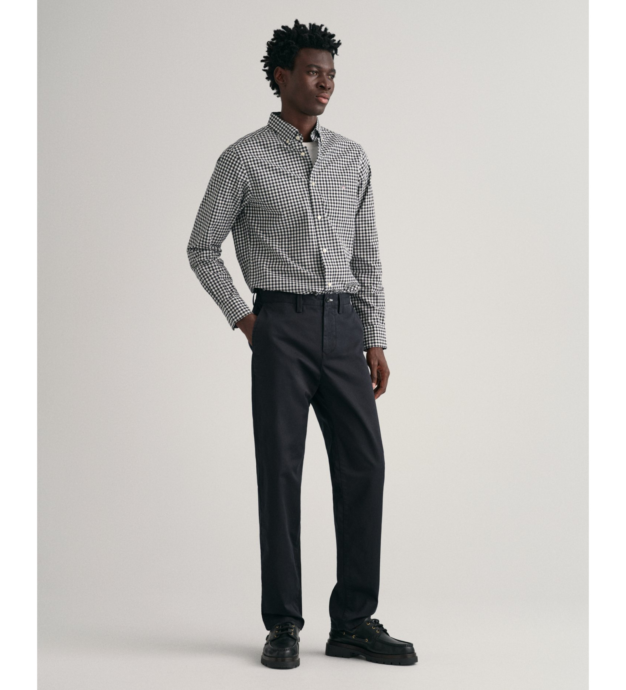 Gant für Herren. 1505222 Chino-Hose aus Twill in normaler Passform Schwarz (40/32), Lässig, Baumwolle