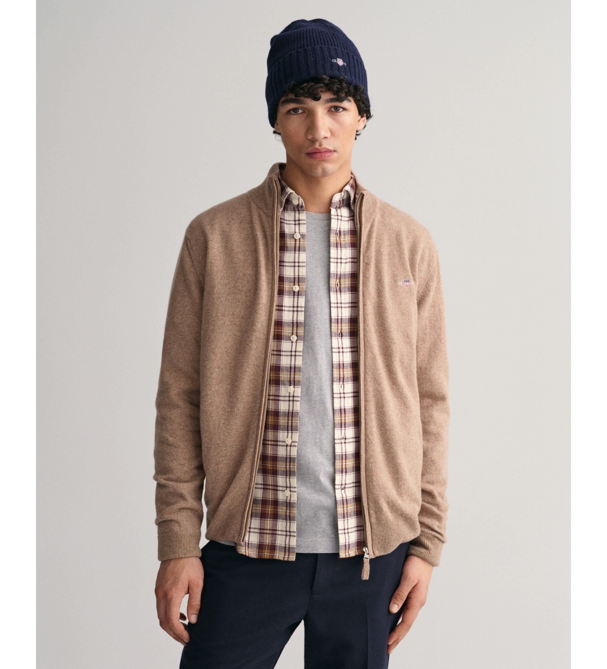 Gant für Herren. 87214 Sehr feine Strickjacke aus Schafwolle mit braunem Reißverschluss (S), Lässig, Baumwolle