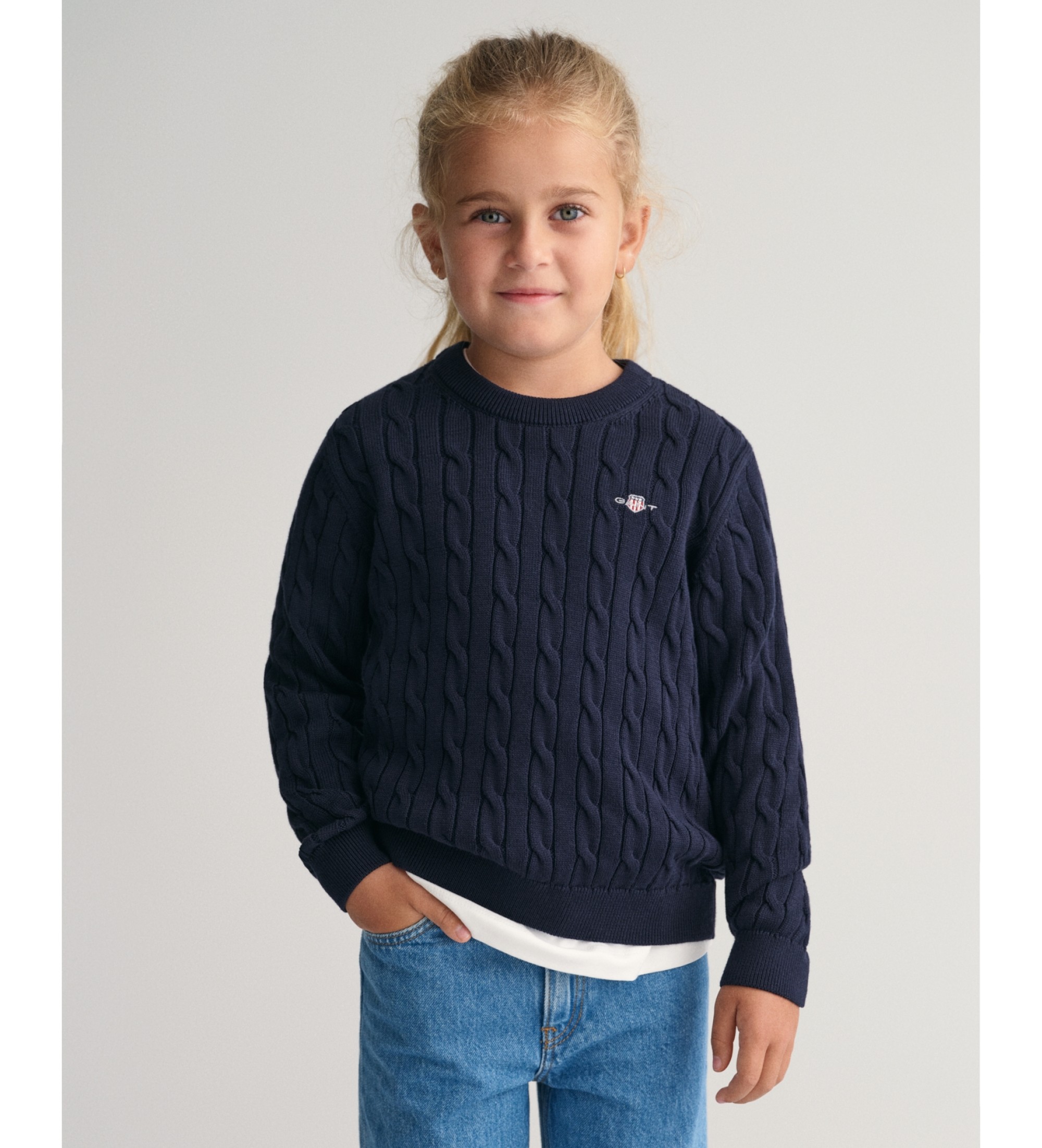 Gant Unisex für Kinder. 884027 Shield Kids marineblauer Baumwollpullover mit Rundhalsausschnitt aus ecrufarbener Baumwolle (2años= 92cm), Lä