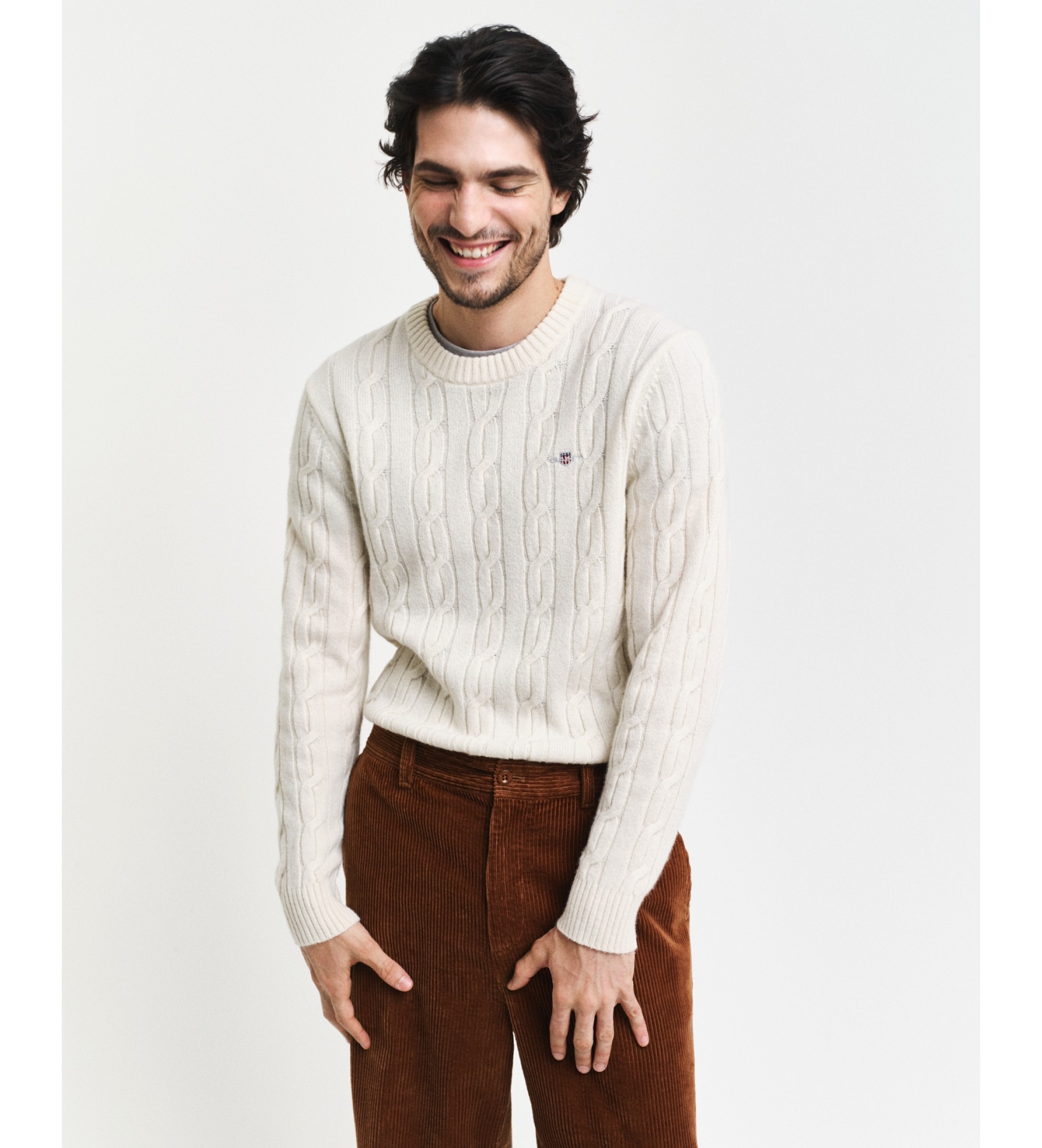 Gant für Herren. 8050213 Pullover mit rundem Halsausschnitt aus weißer Schafwolle mit Achterstrick (S), Lässig