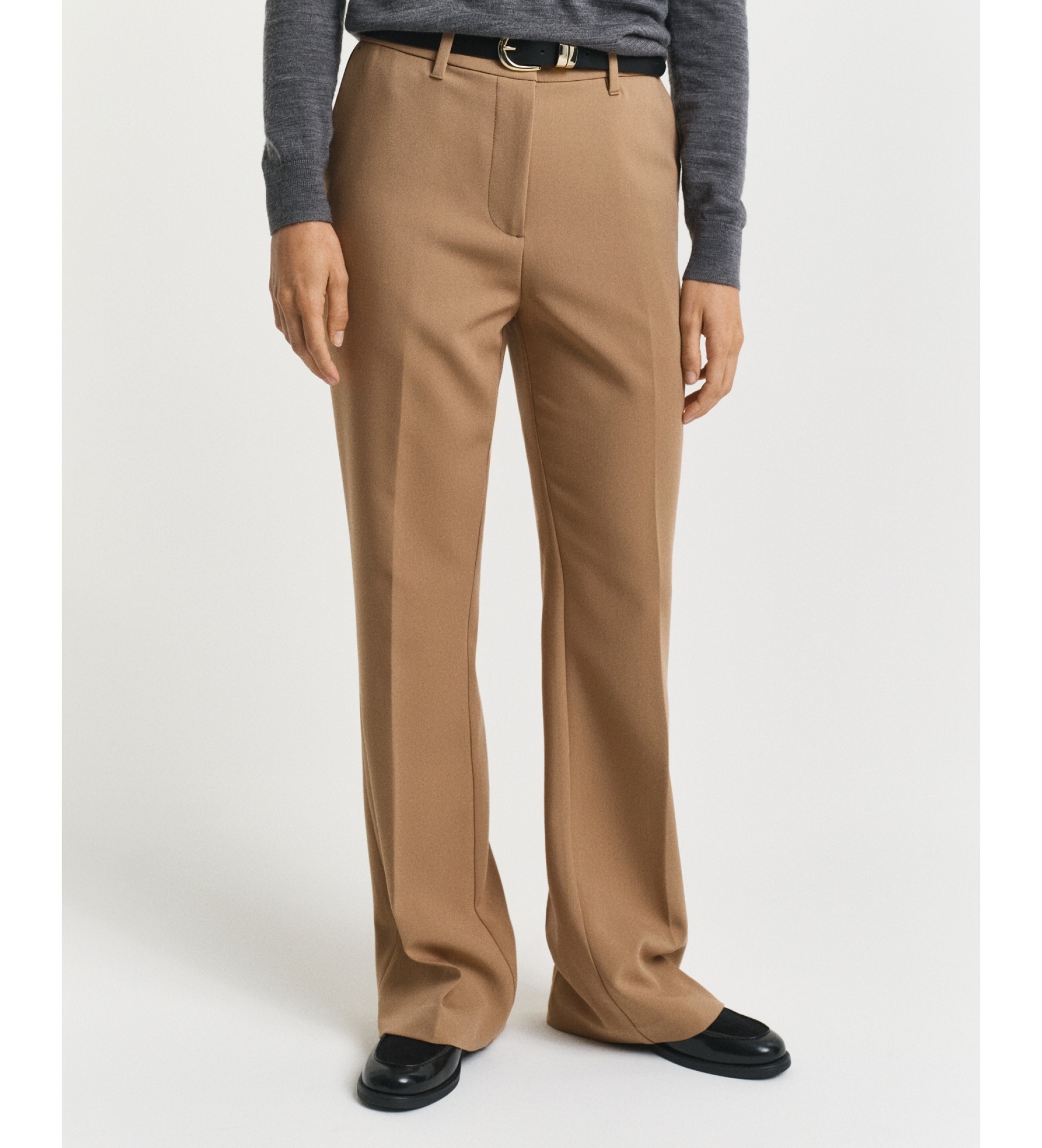 Gant für Damen. 4150334 Slim Fit Anzughose beige mit ausgestelltem Bein (44), Lässig, Klassisch, Polyester