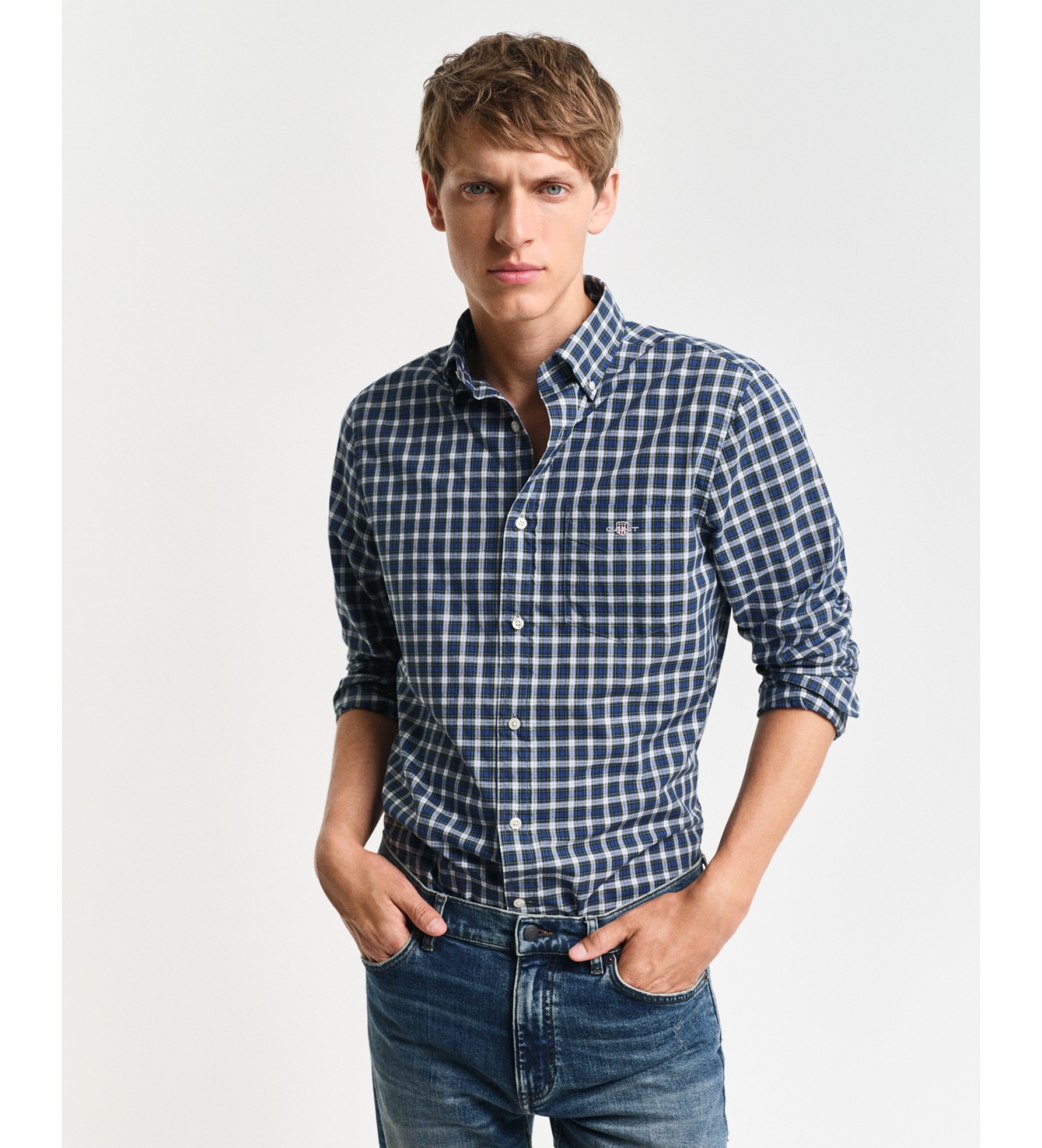 Gant für Herren. 3250002 Klassisches Popeline-Hemd mit marineblauem Karo Regular Fit (L), Lässig, Baumwolle, Langarm