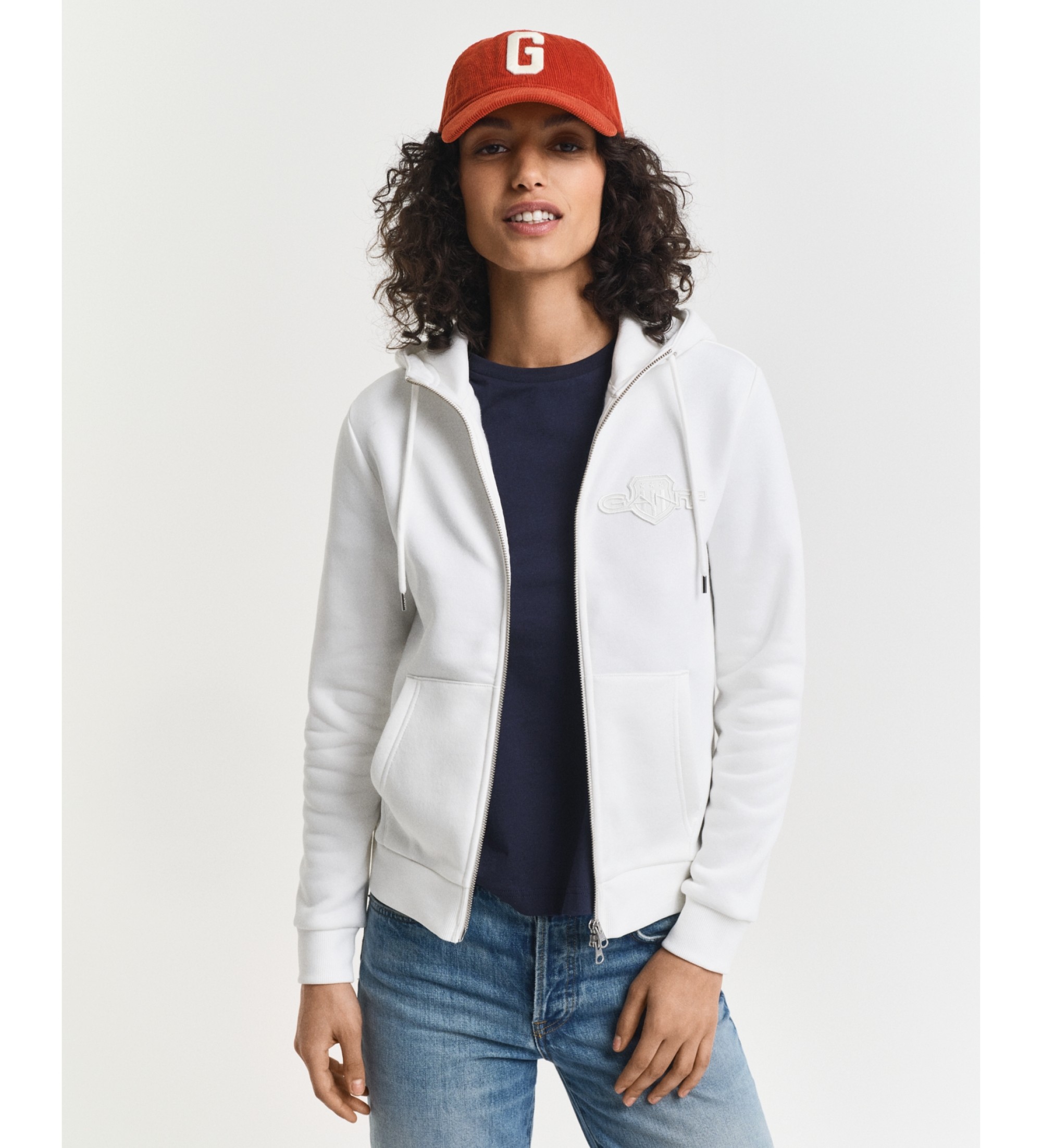 Gant für Damen. 4202588 Kapuzenpullover mit Reißverschluss Tonal Shield gebrochenes Weiß (S), Lässig, Baumwolle