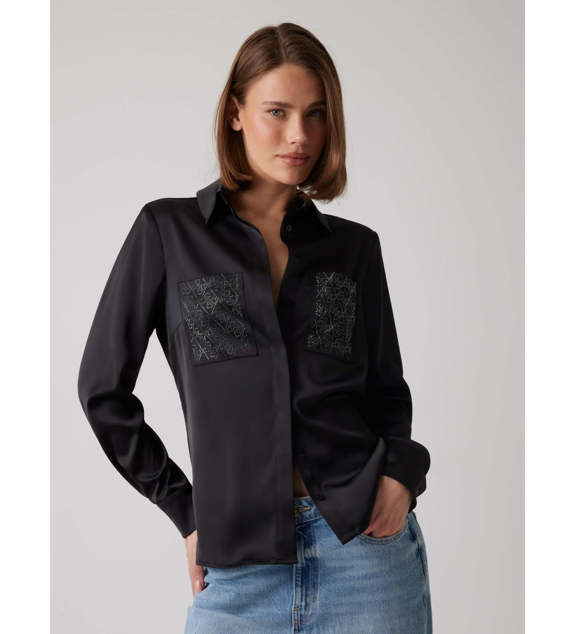 Guess für Damen. W5RH40WFQC2 Regular Fit Hemd schwarz (L), Lässig, Polyester, Langarm