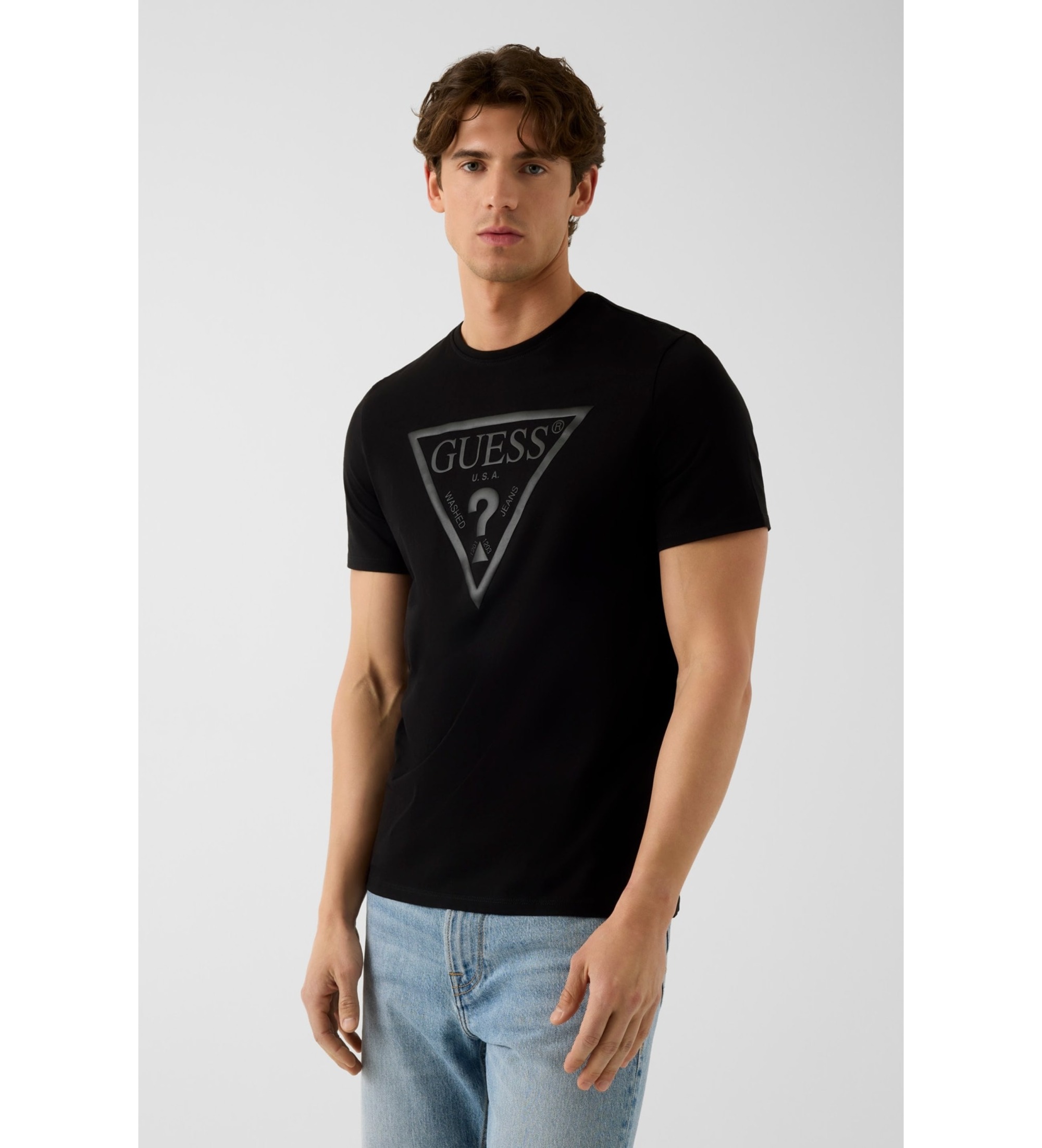 Guess für Herren. M6YI71K3745 T-Shirt mit schwarzem Logodruck (S), Lässig, Baumwolle, Kurzarm